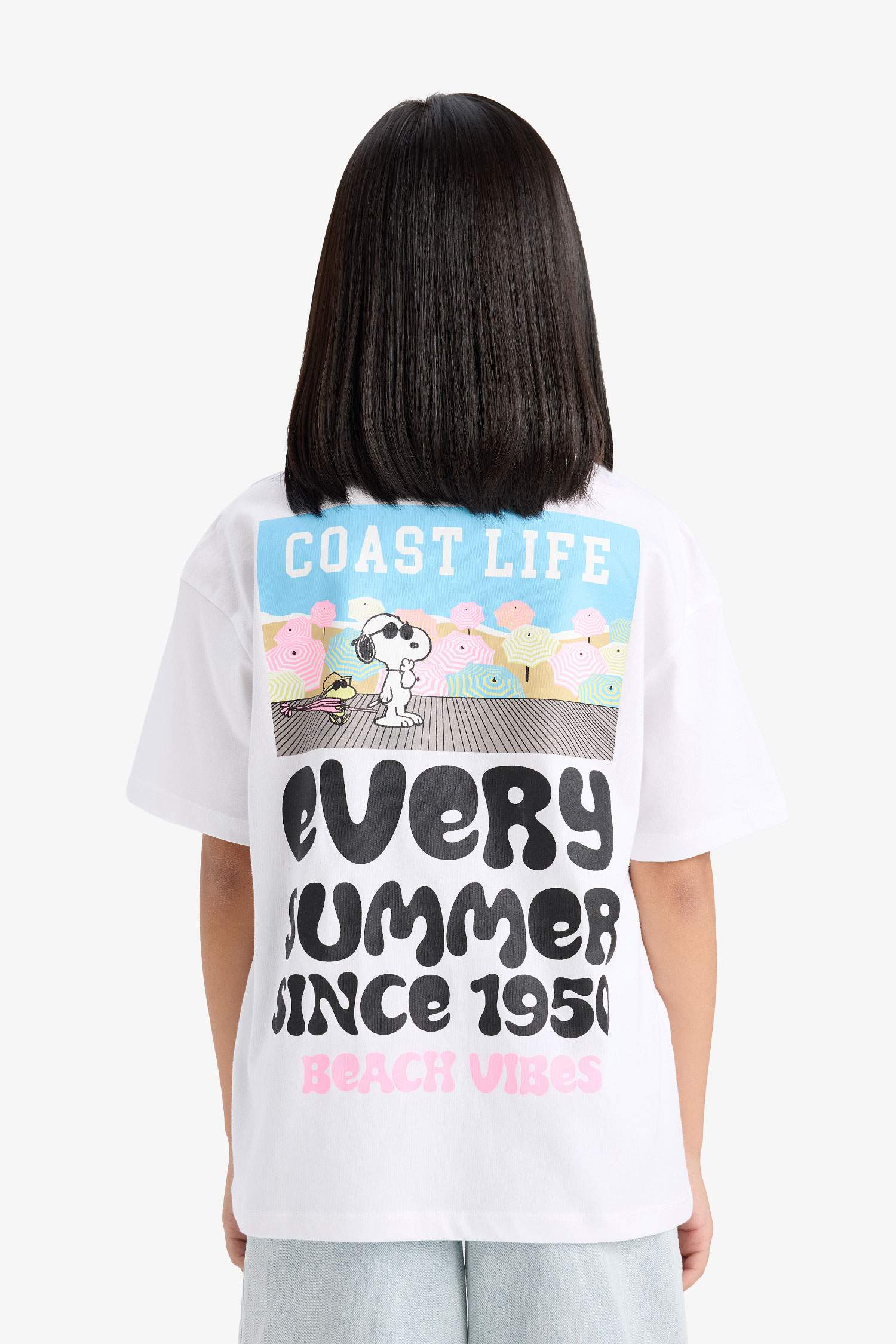 تيشيرت بنات نص كم اوفر سايز برقبة مستديرة بطبعة سنوبي