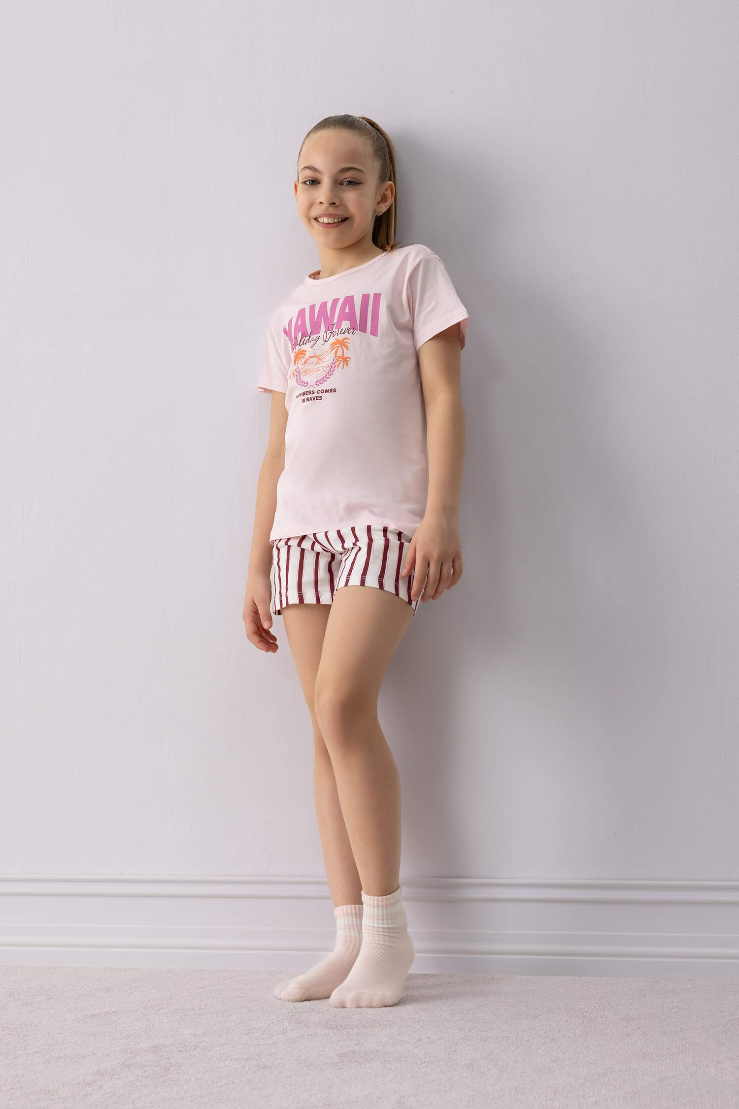 Kız Çocuk Pijama Takımı Baskılı Kısa Kollu Tişört Çizgili Şort