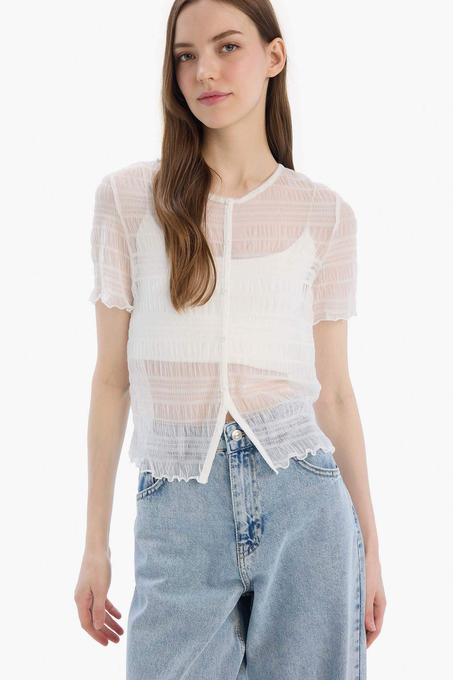 Fitted Bisiklet Yaka Tül Kısa Kollu Beyaz Bluz