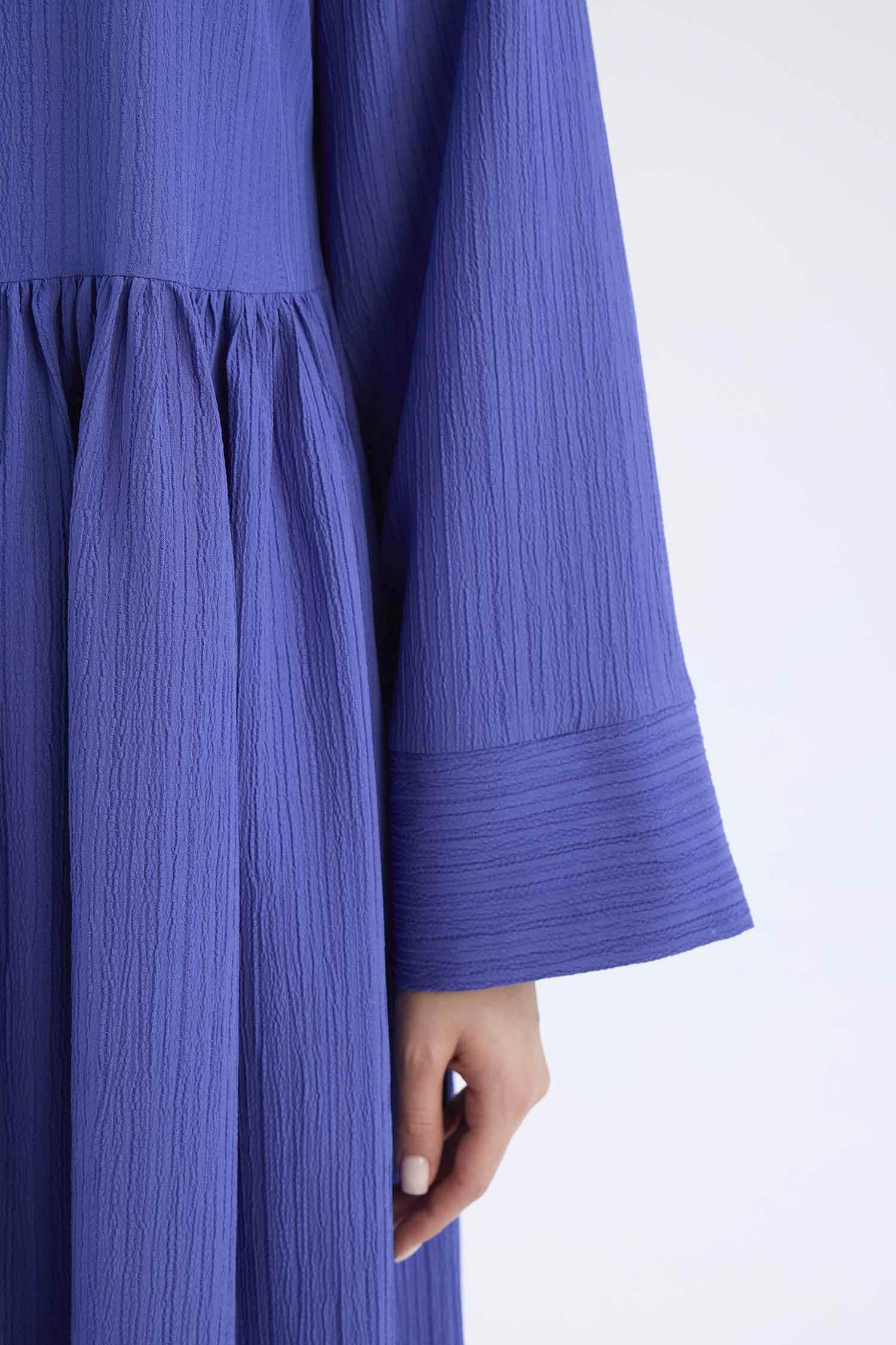 فستان طويل منسوج قصة عادية برقبة مستديرة و أكمام طويلة