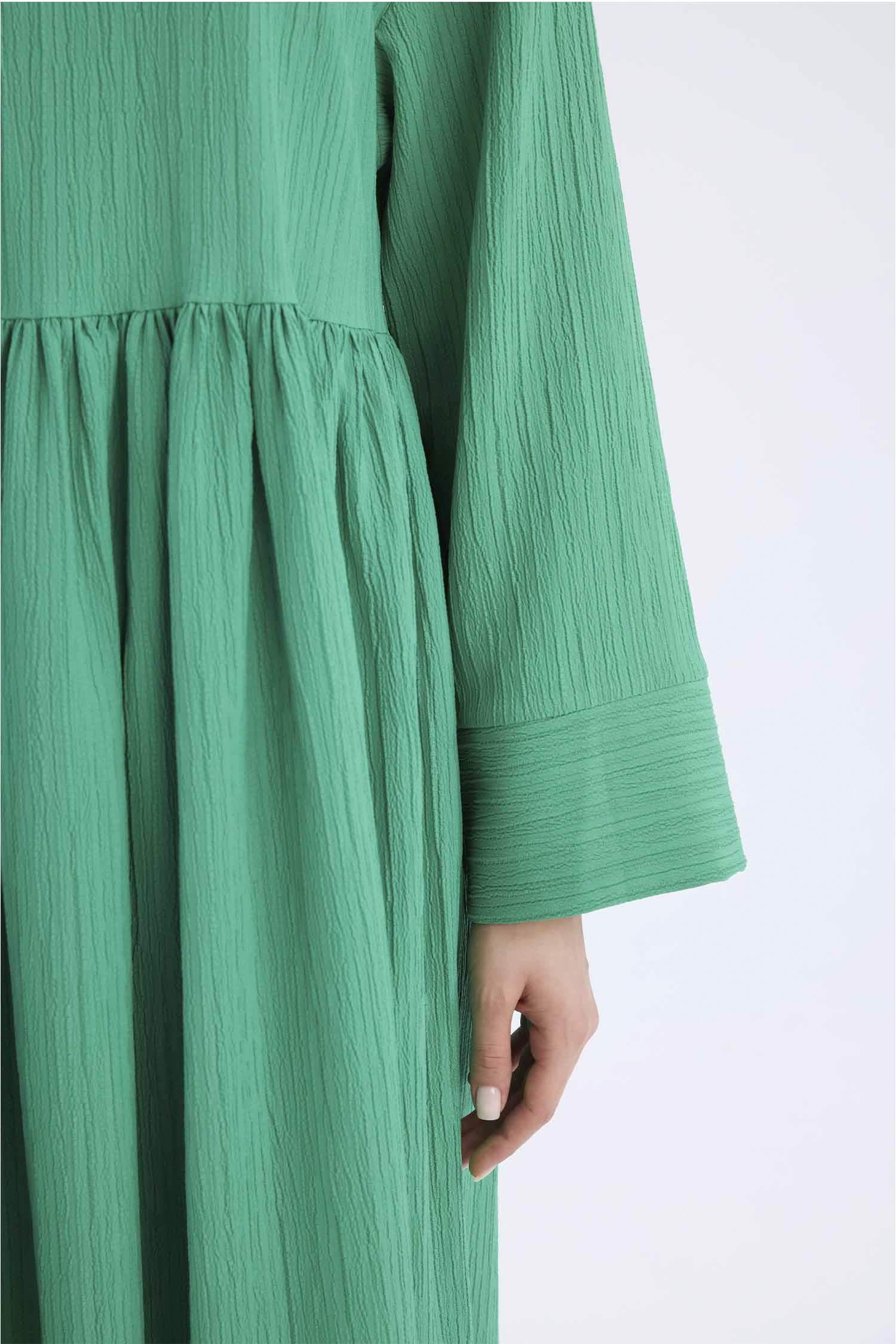 فستان كم طويل منسوج قصة عادية برقبة مستديرة