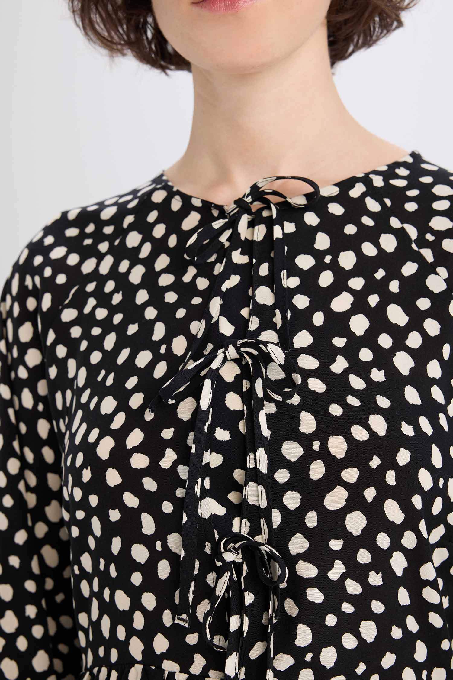 Bisiklet Yaka Puantiye Uzun Kollu Mini Elbise