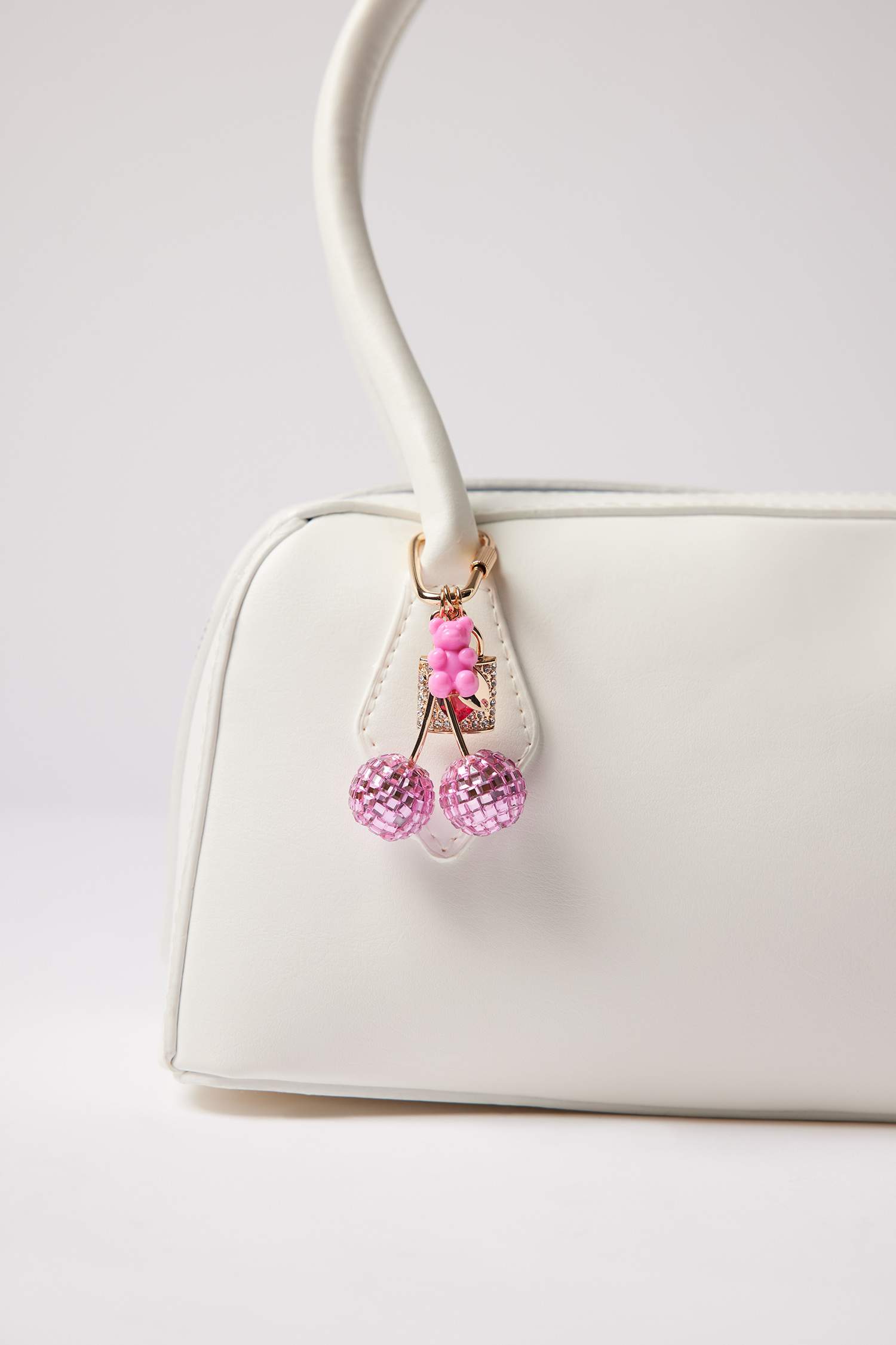 Kadın Pembe Taşlı Kirazlı Charm Anahtarlık