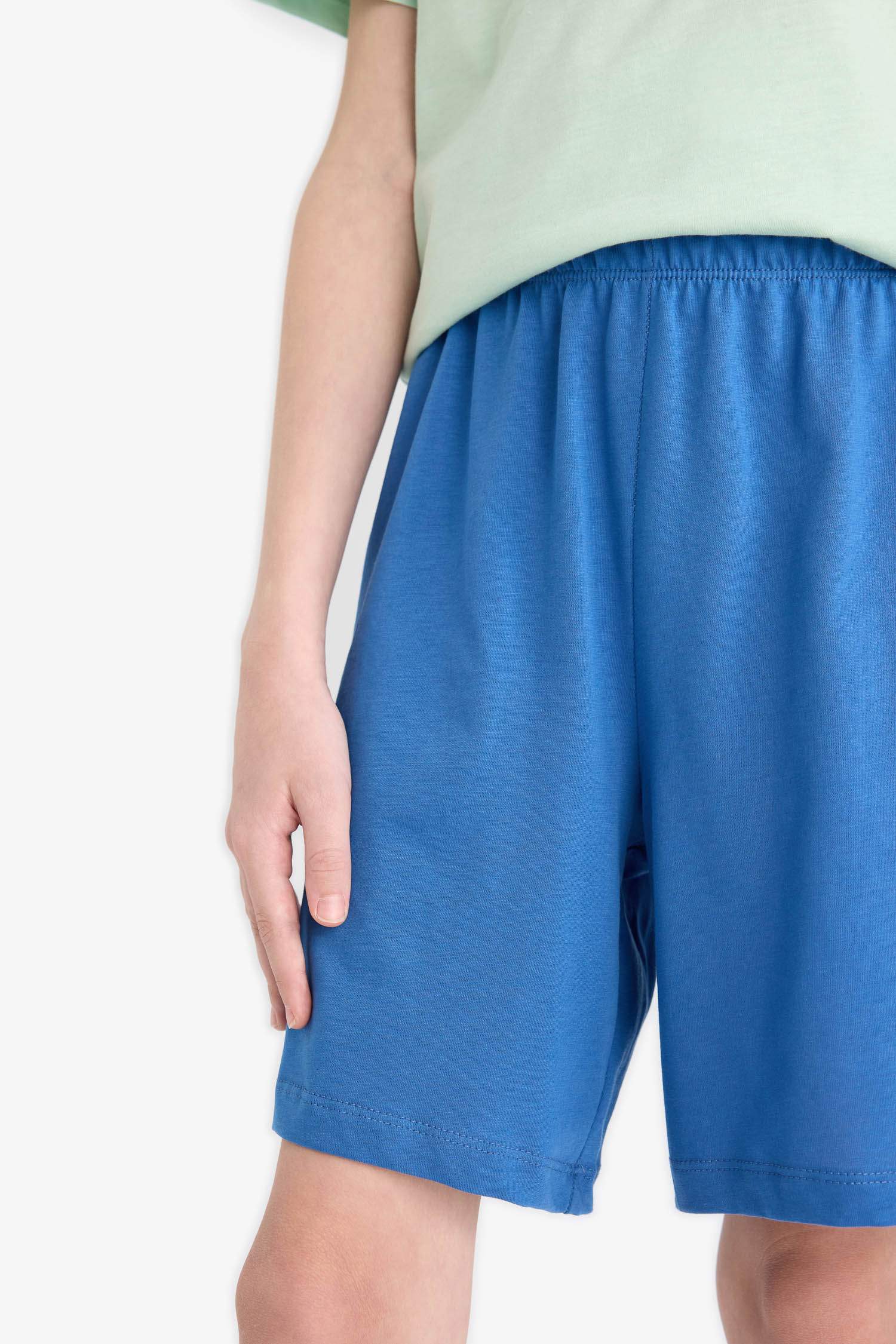 بيجامة قصة عادية من قطعتين