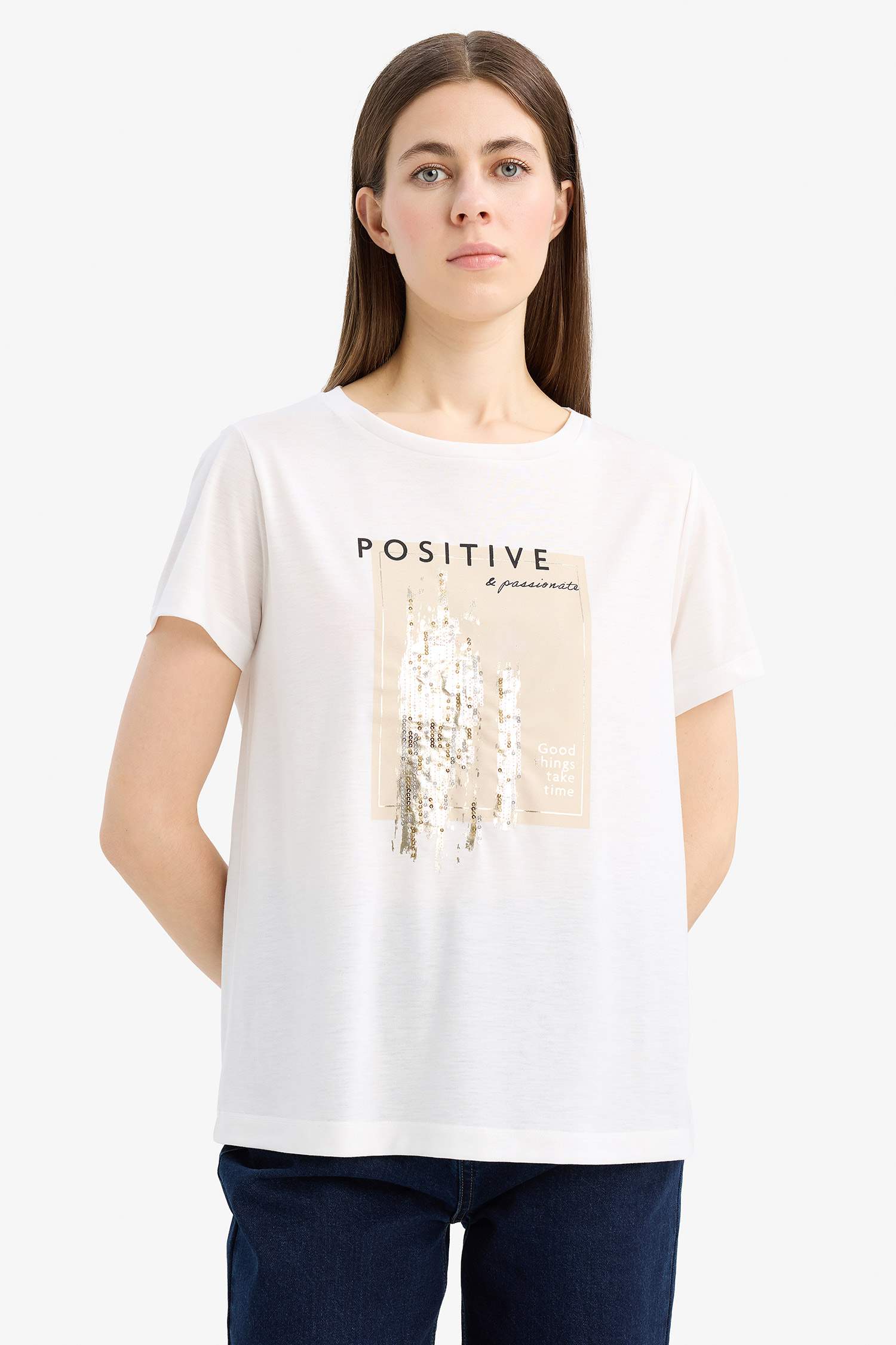 Футболка с короткими рукавами и пайетками и велосипедным воротом Regular Fit