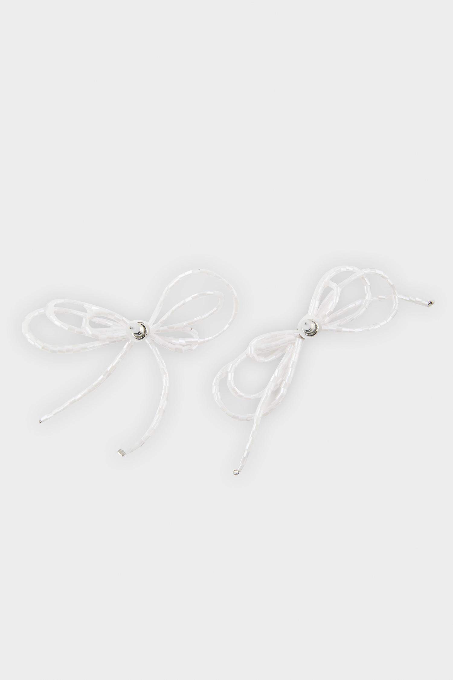 Woman White Ribbon Earrings