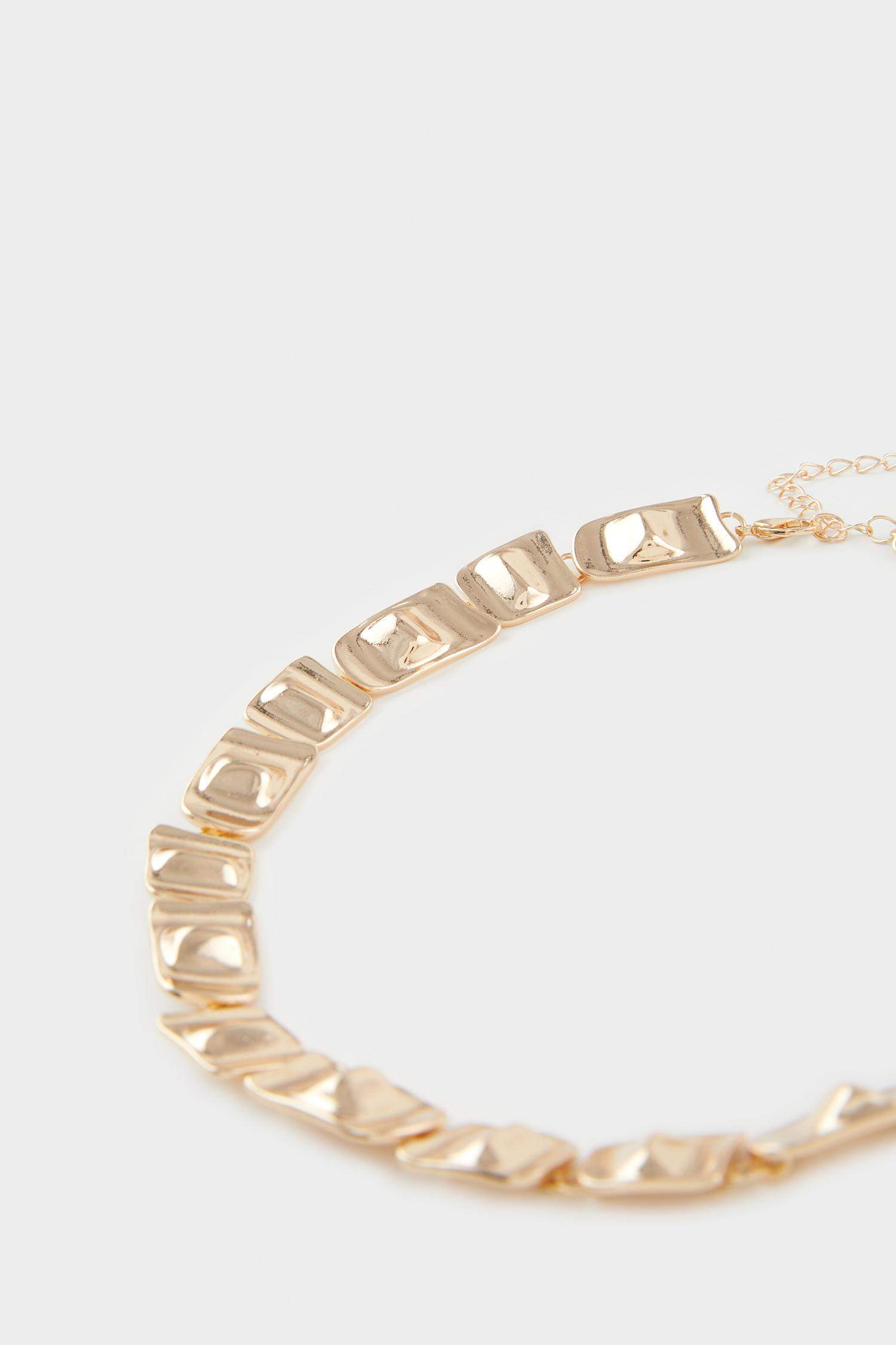 Woman Gold Necklace