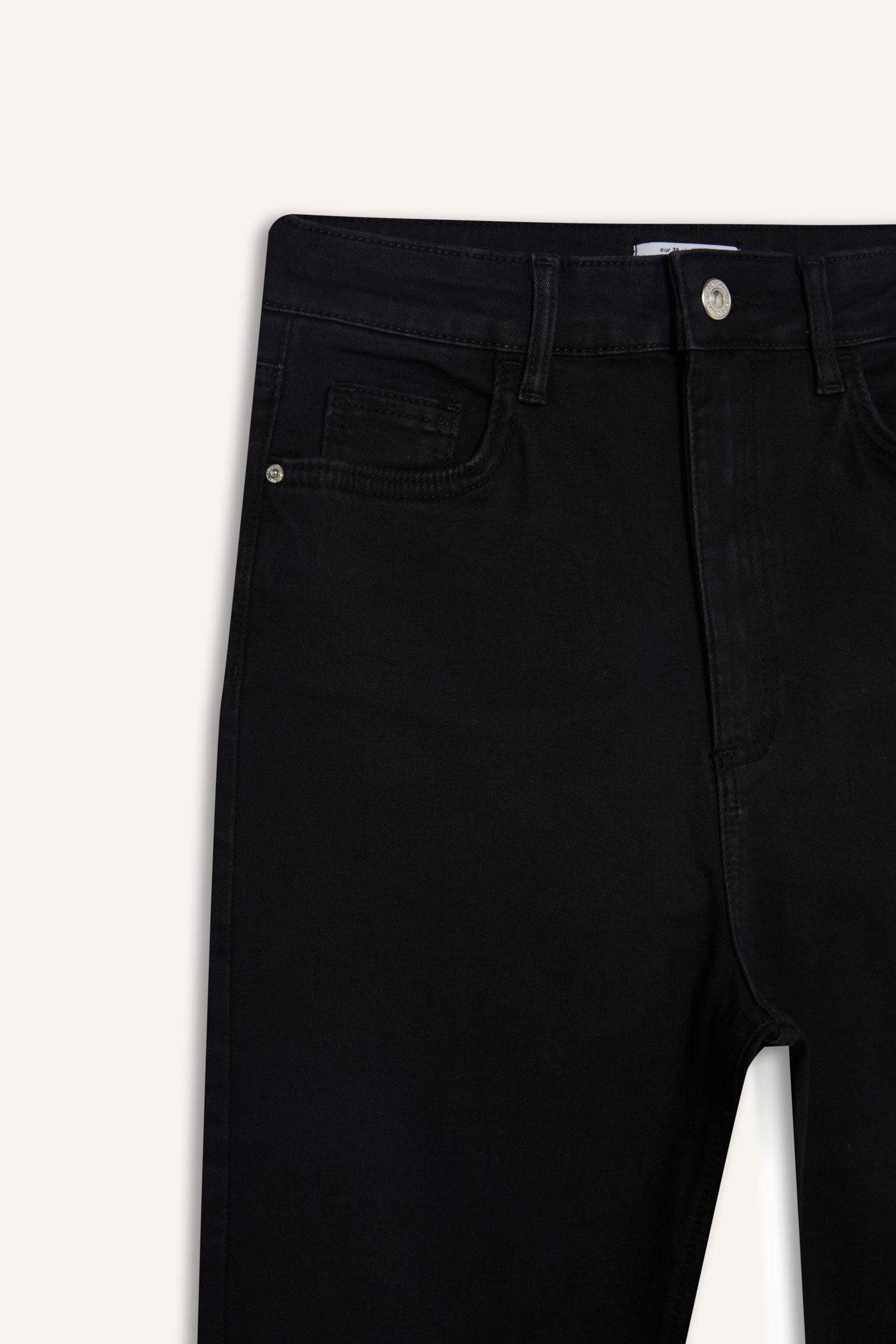 Mia Normal Waist Bell-bottom Long Jeans