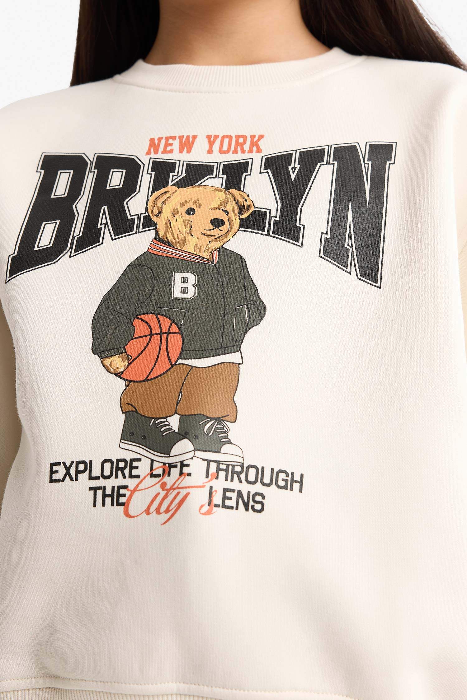 Girl Relax Fit Crew Neck Printed Soft Lining Sweatshirt