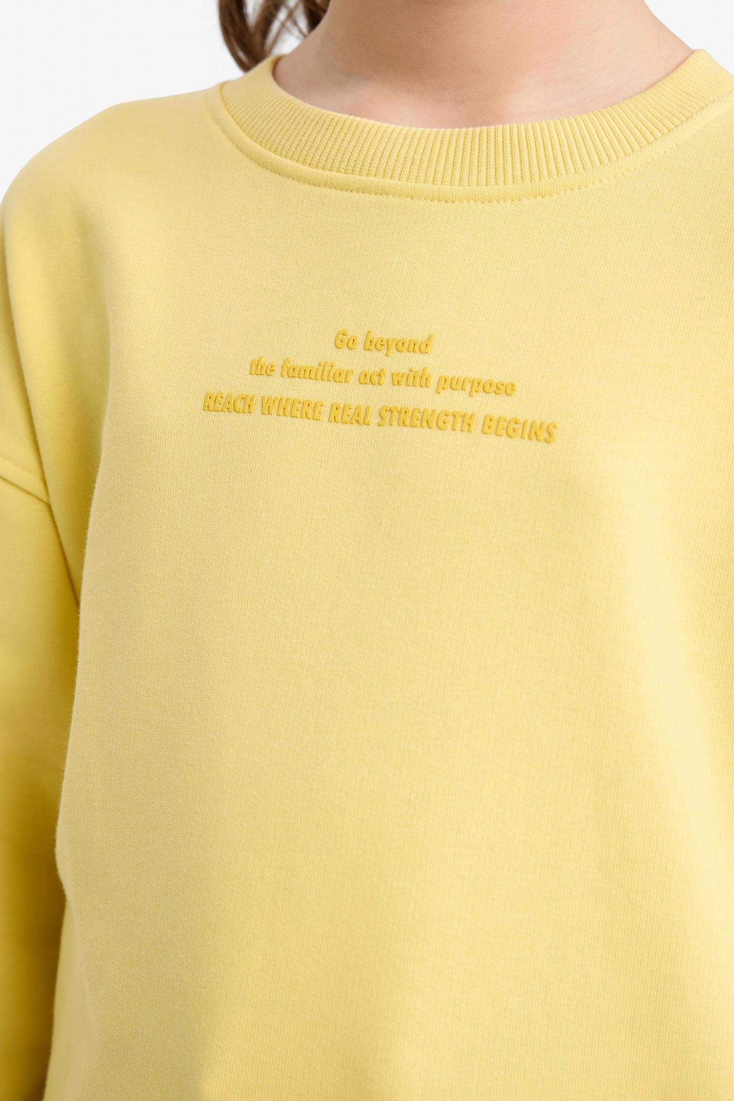 Girl Relax Fit Crew Neck Printed Sweatshirt