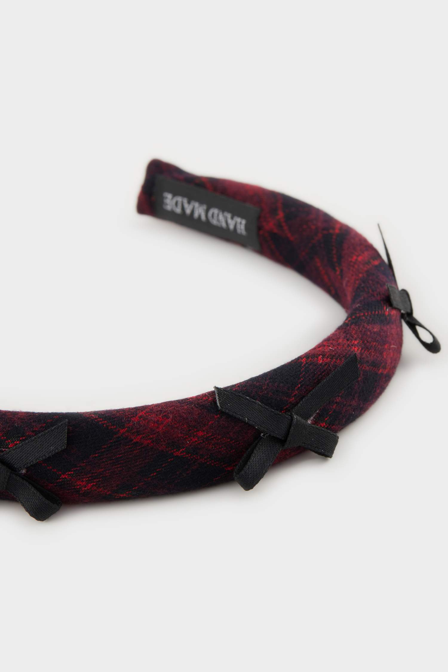 Woman Plaid Patterned Ribbon Detailed Crown