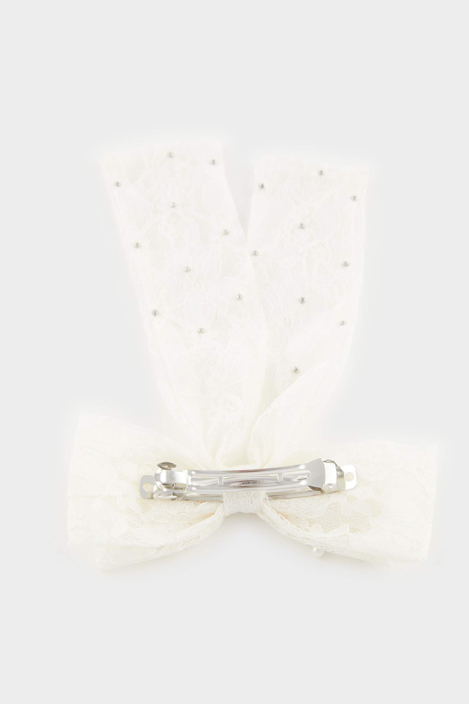 مشبك شعر بالؤلؤ