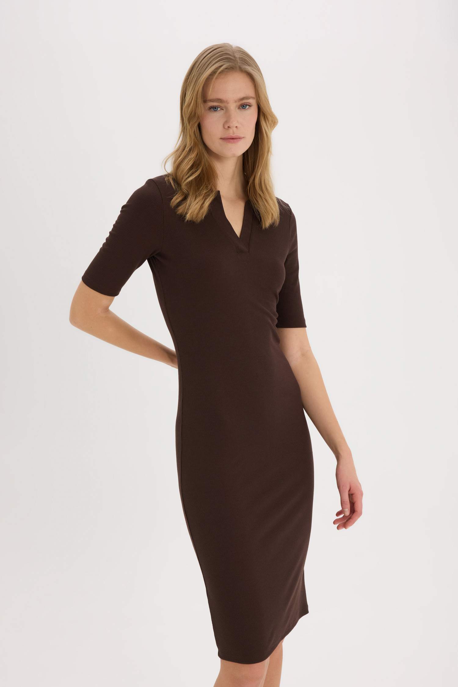 Bodycon Vücudu Saran Polo Yaka Basic Düz Fitilli Kaşkorse Kısa Kollu Midi Elbise