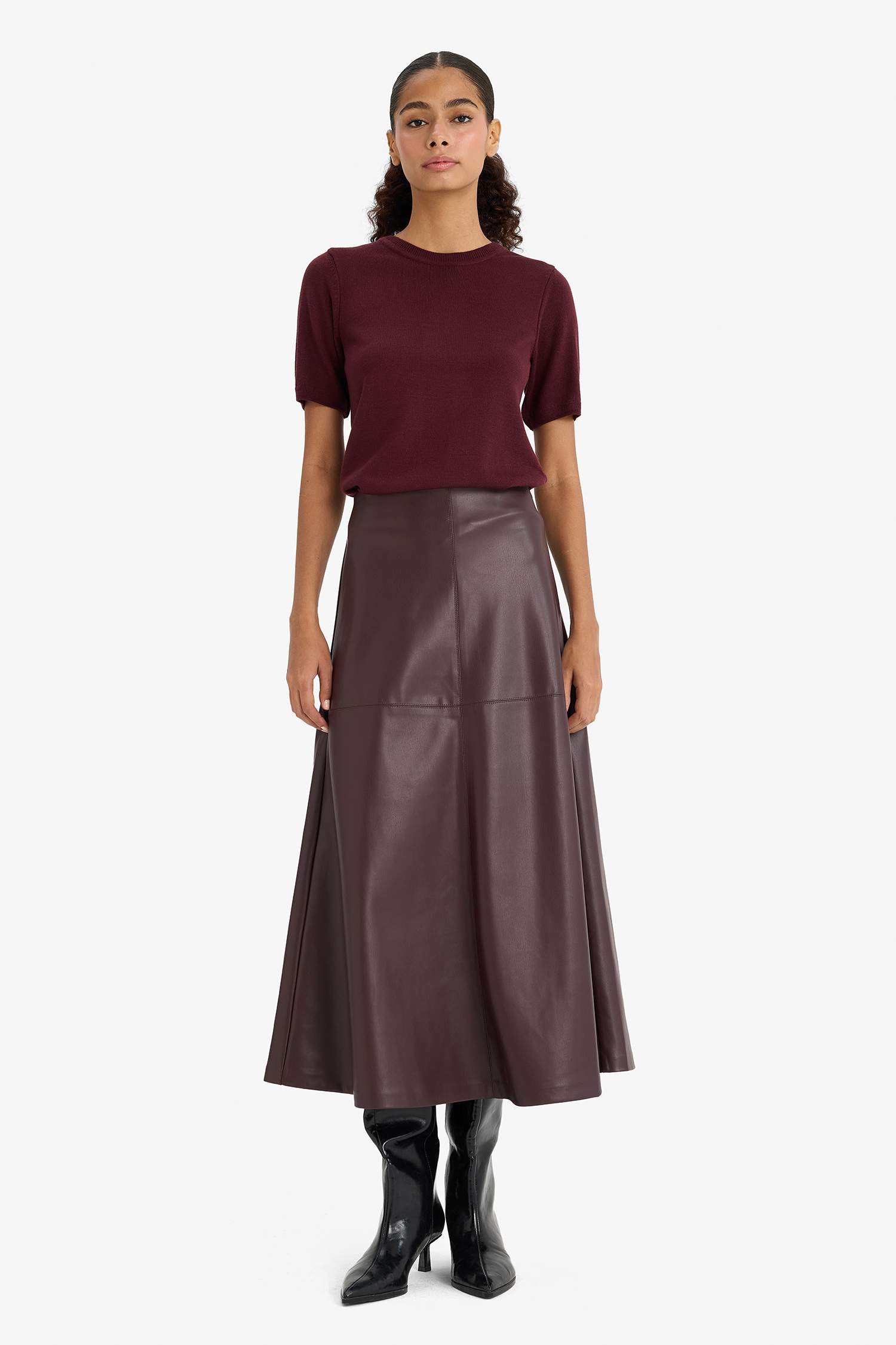 Regular Fit Crew Neck Short Sleeve Knit Pullover