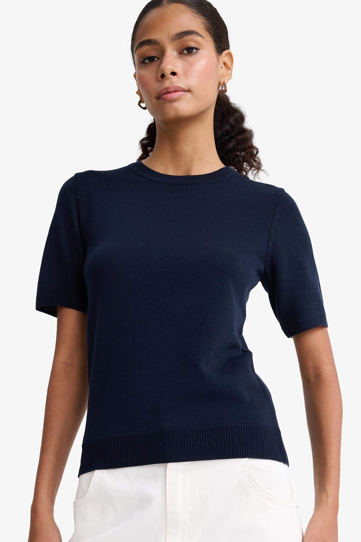 Regular Fit Bisiklet Yaka Kısa Kollu Triko Kazak