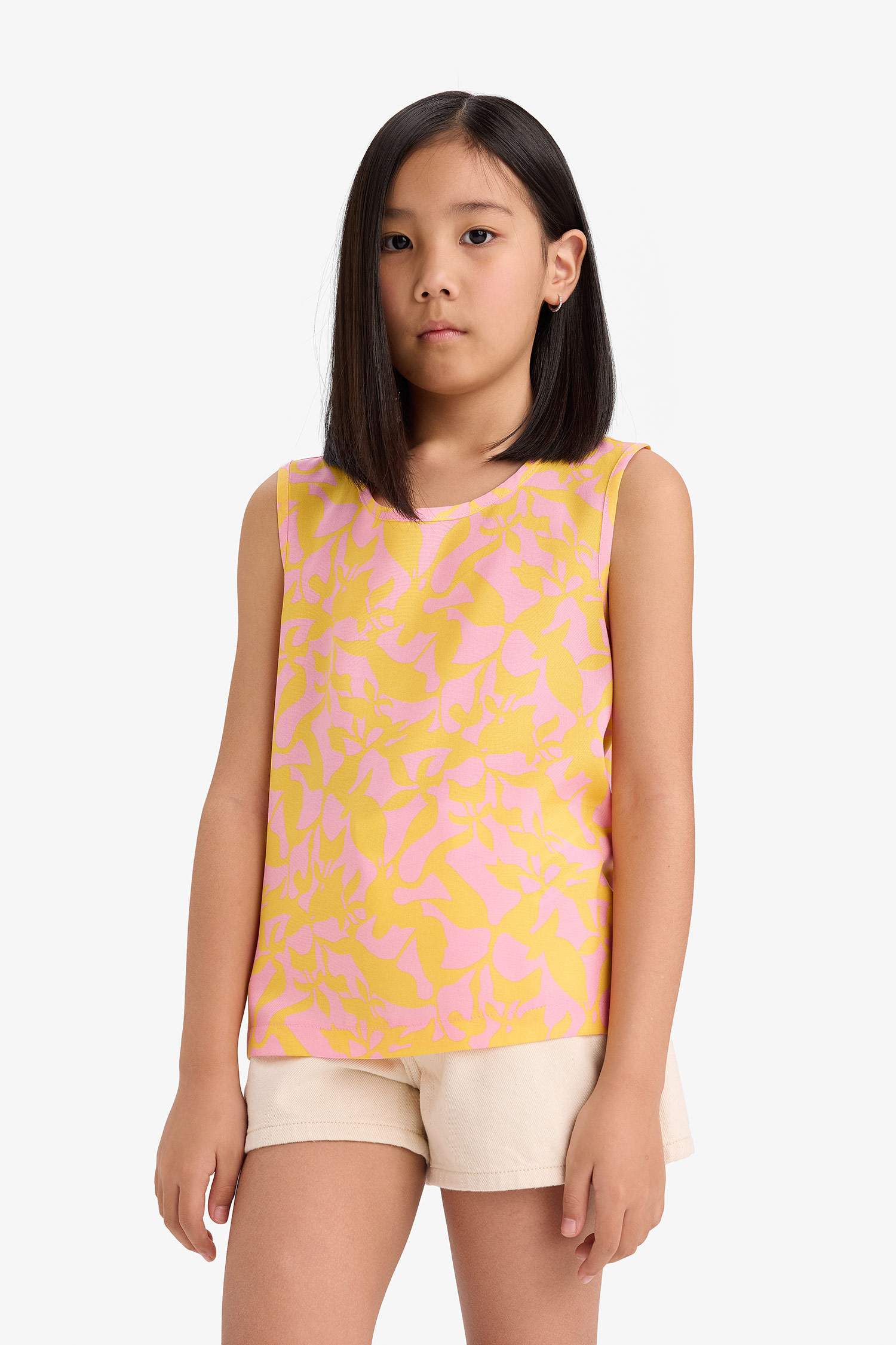 Kız Çocuk Bisiklet Yaka Desenli Kolsuz Bluz