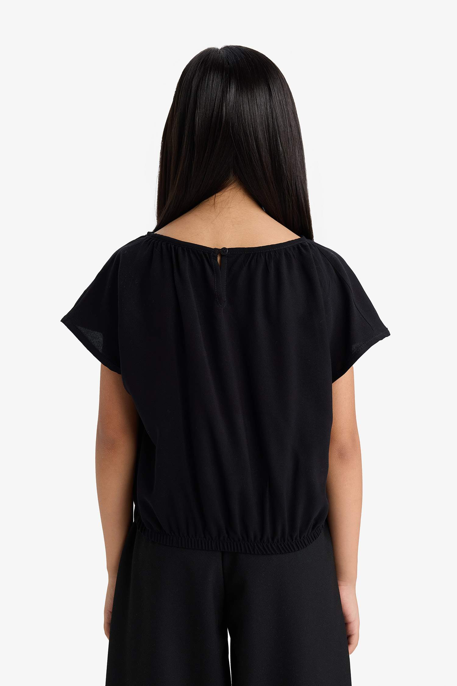 Kız Çocuk Yuvarlak Yaka Kısa Kollu Siyah Bluz