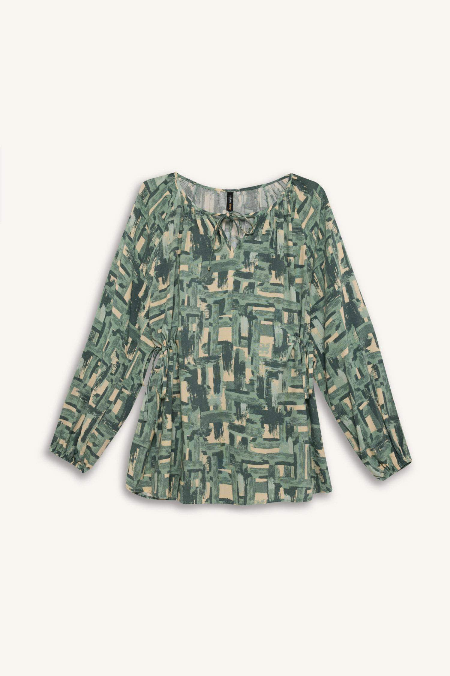 Regular Fit Büzgülü Yaka Desenli Uzun Kollu Bluz