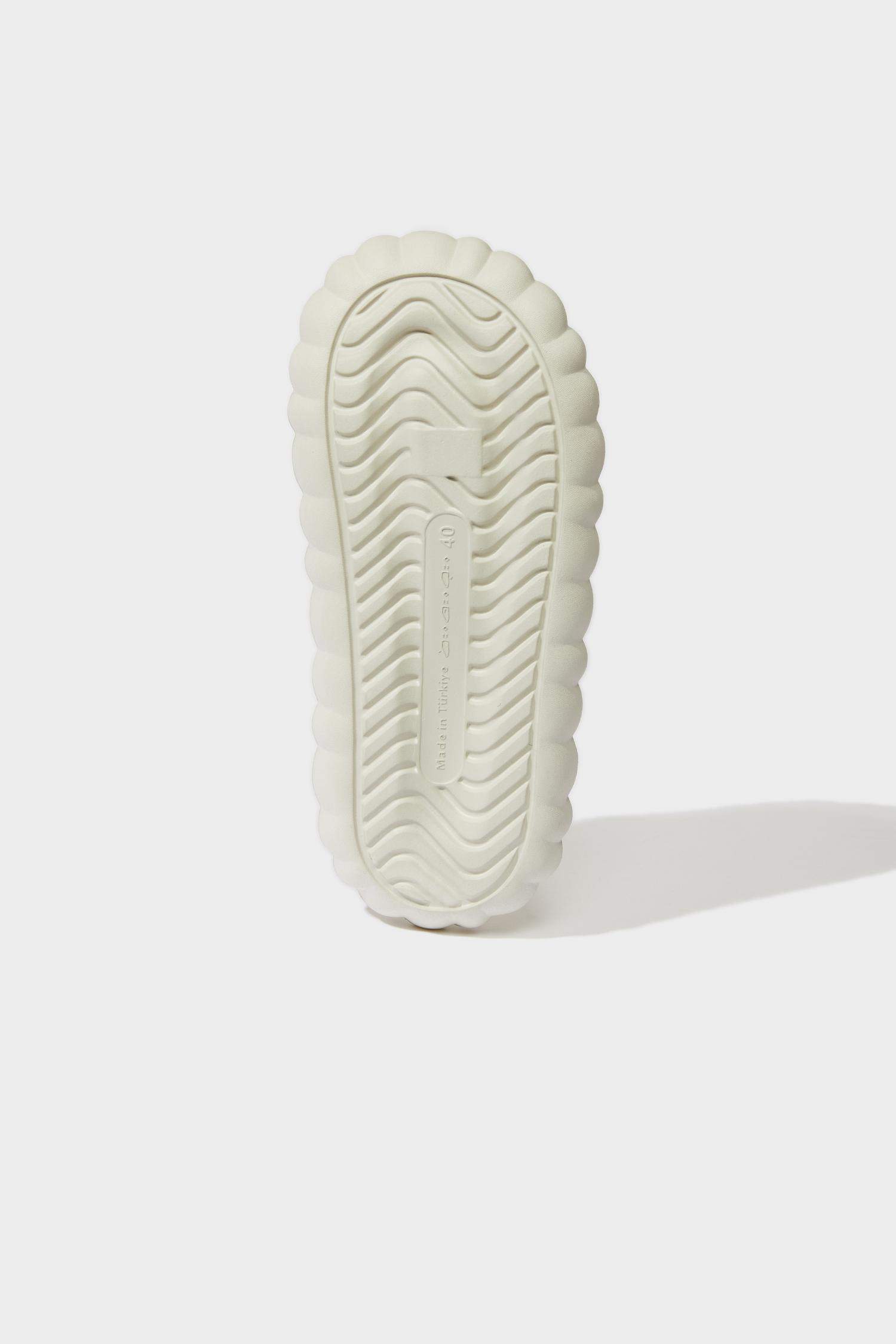 Kadın Düz Taban Tek Bantlı Eva Terlik