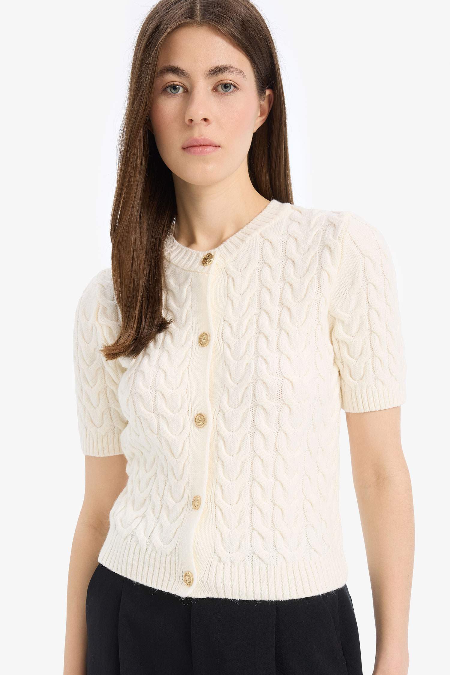 Regular Fit Bisiklet Yaka Triko Kısa Kollu Hırka