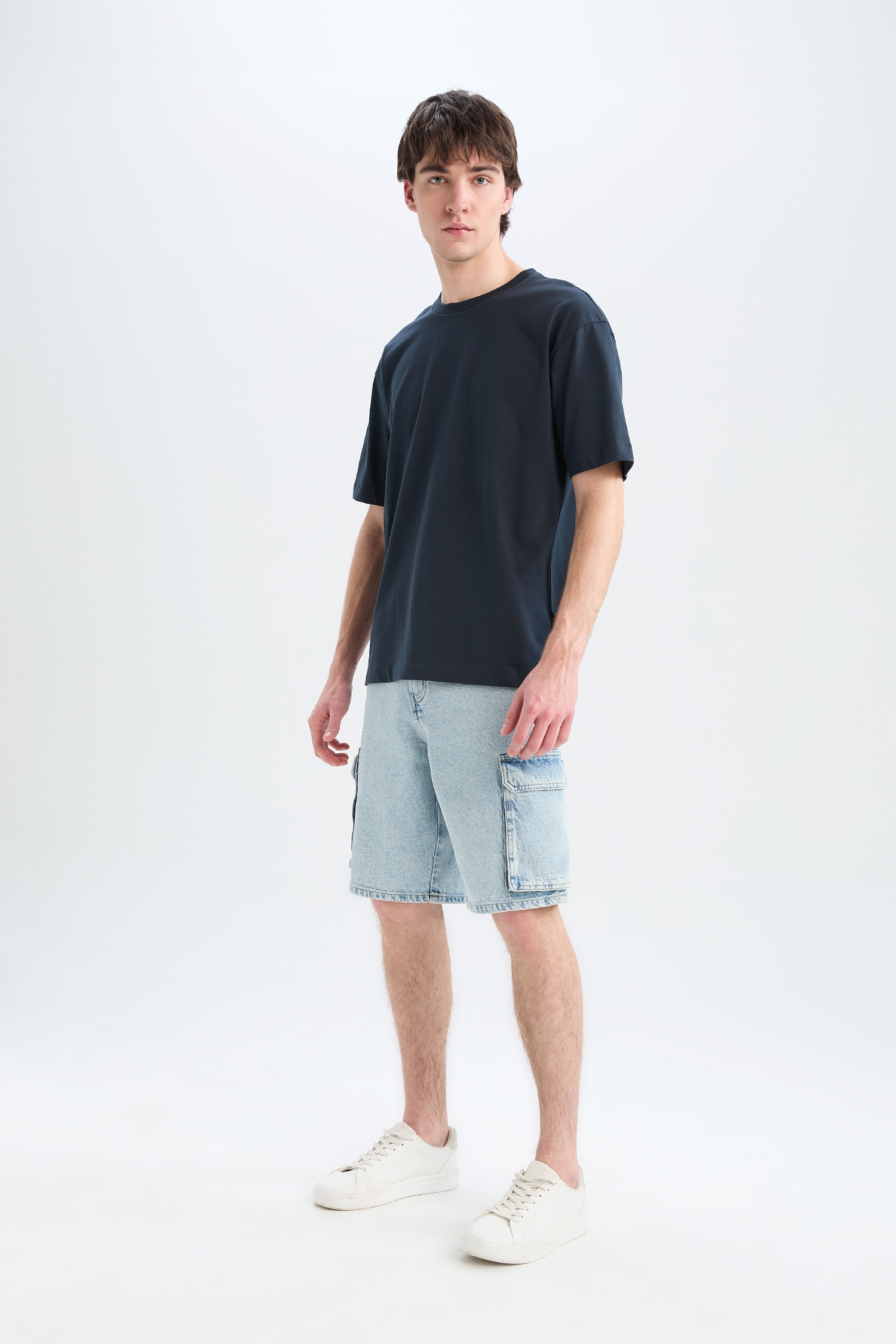 DeFacto %100 Pamuk Oversize Basic Kısa Kollu Tişört görsel 2