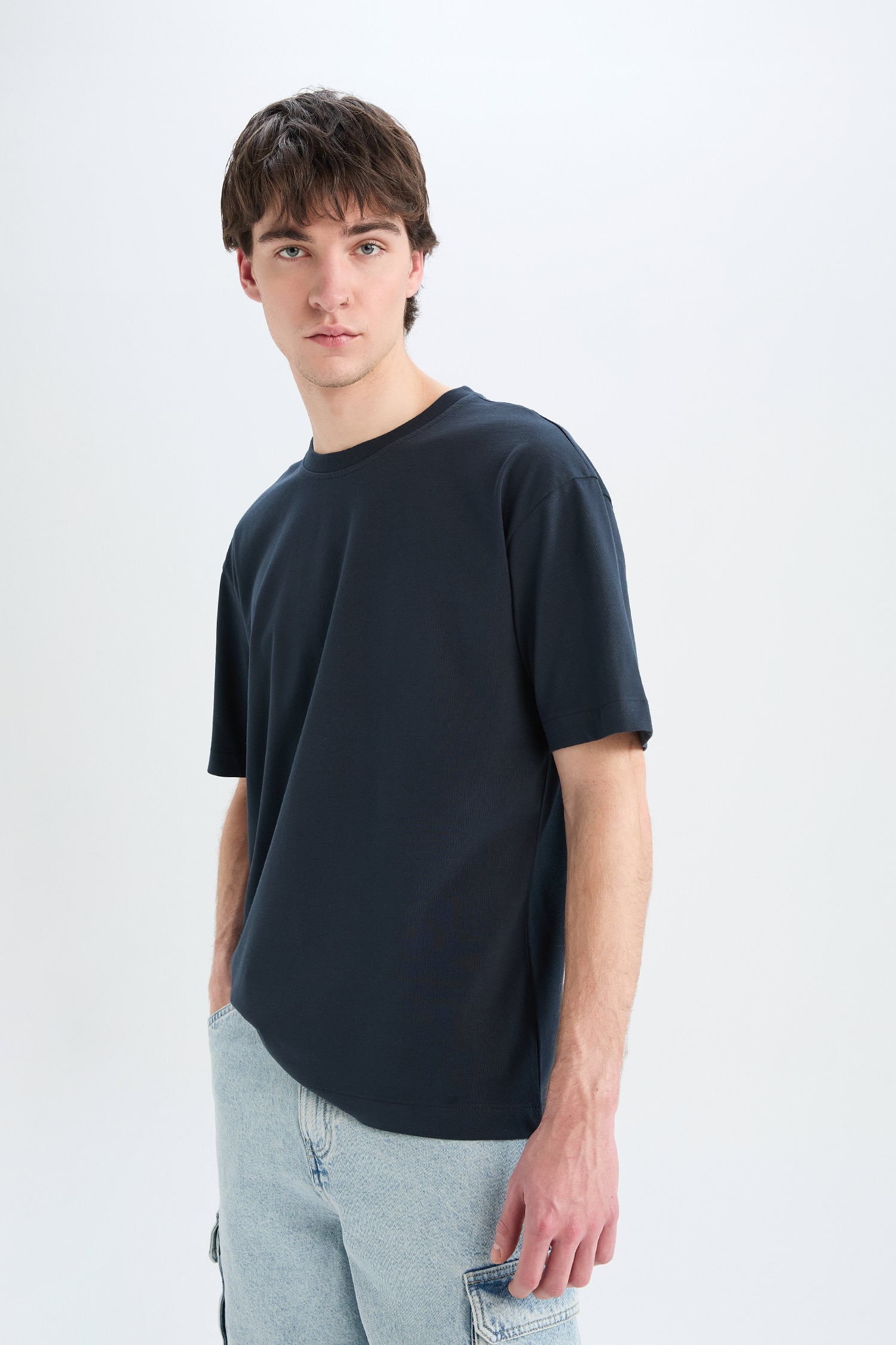 DeFacto %100 Pamuk Oversize Basic Kısa Kollu Tişört görsel 3