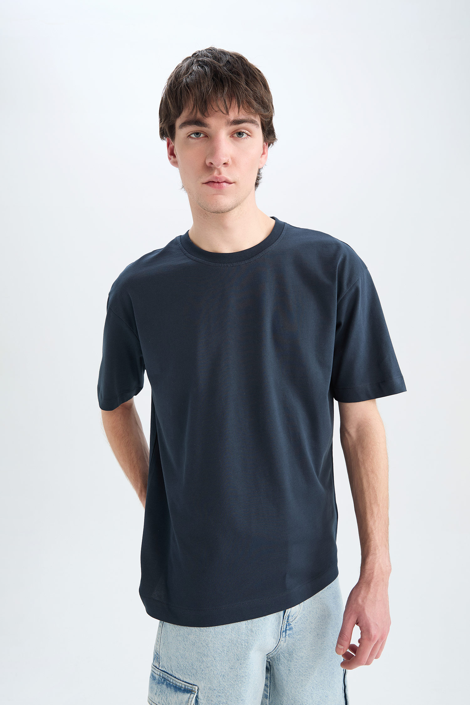 DeFacto %100 Pamuk Oversize Basic Kısa Kollu Tişört görsel 4