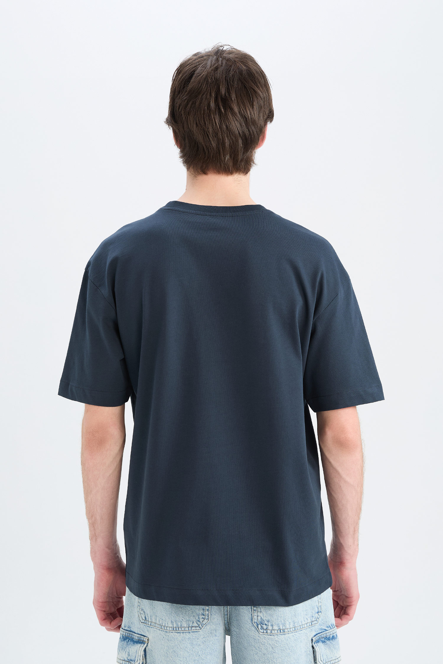 DeFacto %100 Pamuk Oversize Basic Kısa Kollu Tişört görsel 6