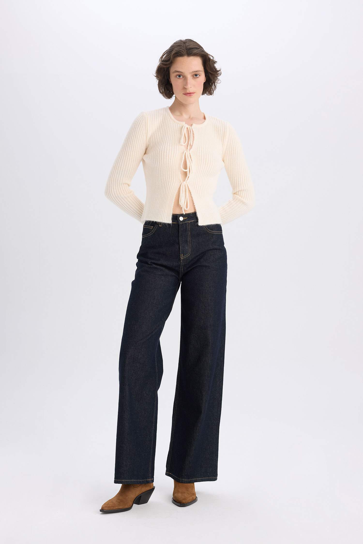 Regular Fit Bisiklet Yaka Bağlamalı Basic Düz Triko Hırka