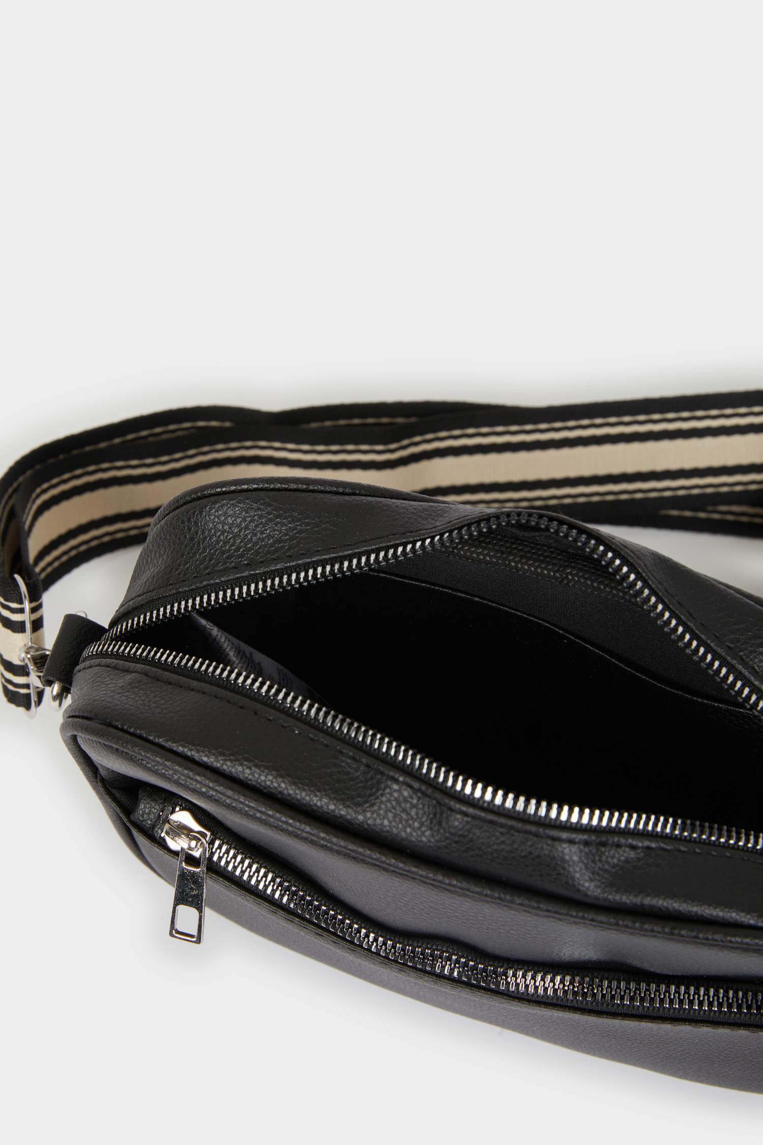 Kadın Çapraz Çanta