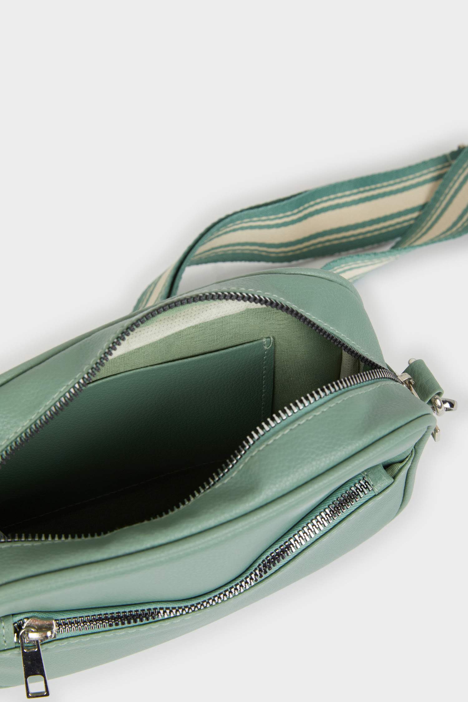 Kadın Çapraz Çanta