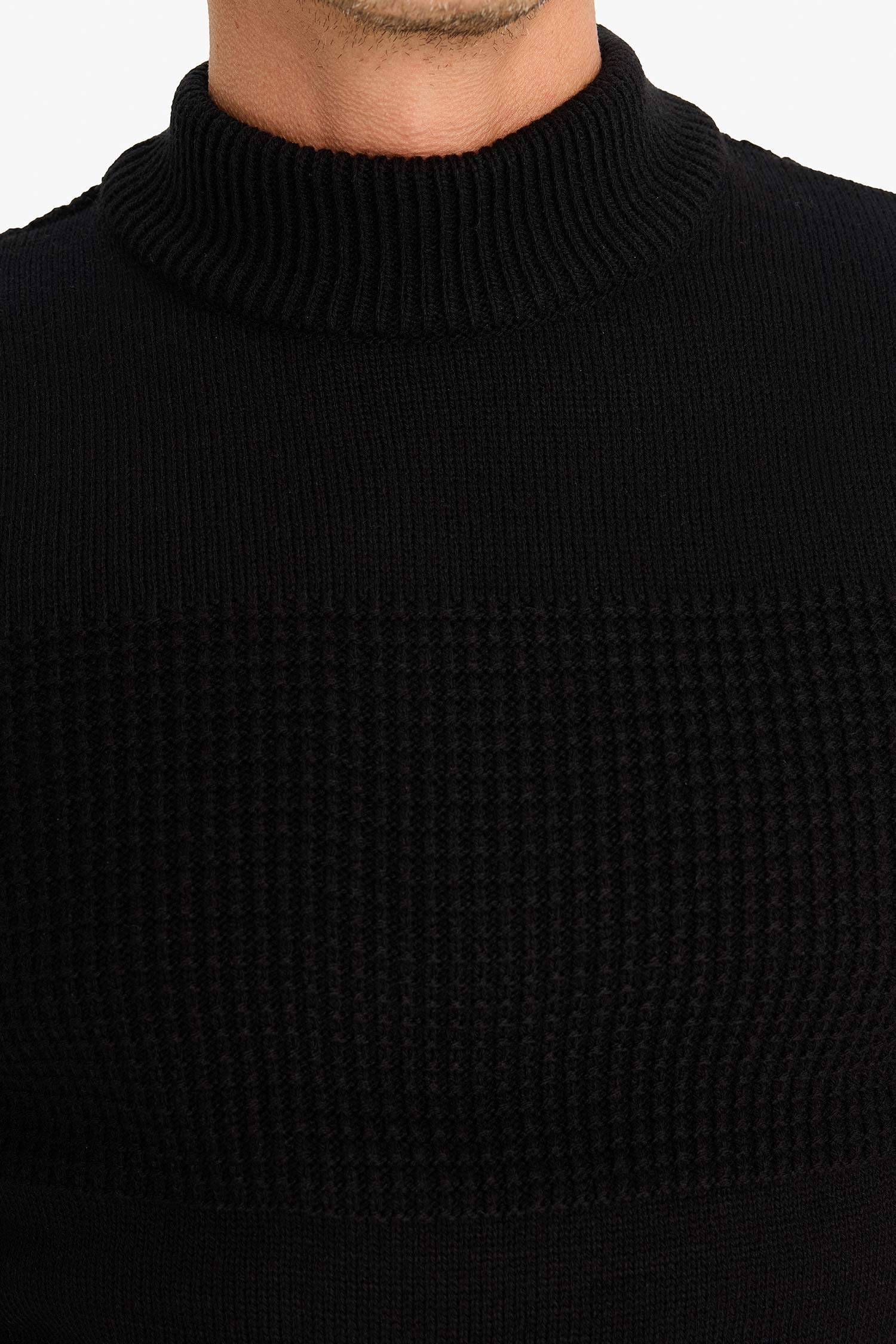 بلوز تريكو قصة عادية بياخة عالية