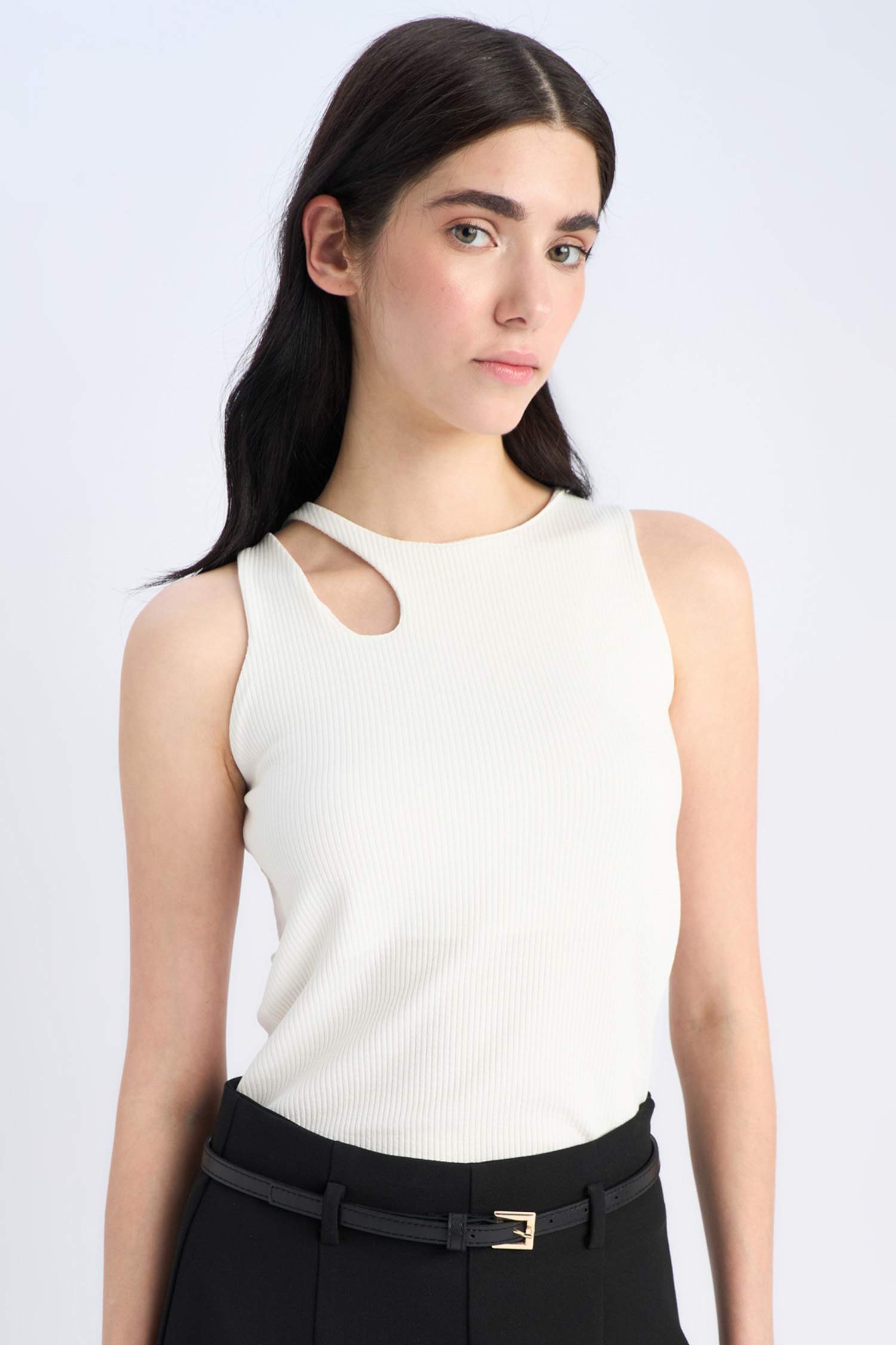 Slim Fit Dar Kesim Bisiklet Yaka Fitilli Kaşkorse Atlet