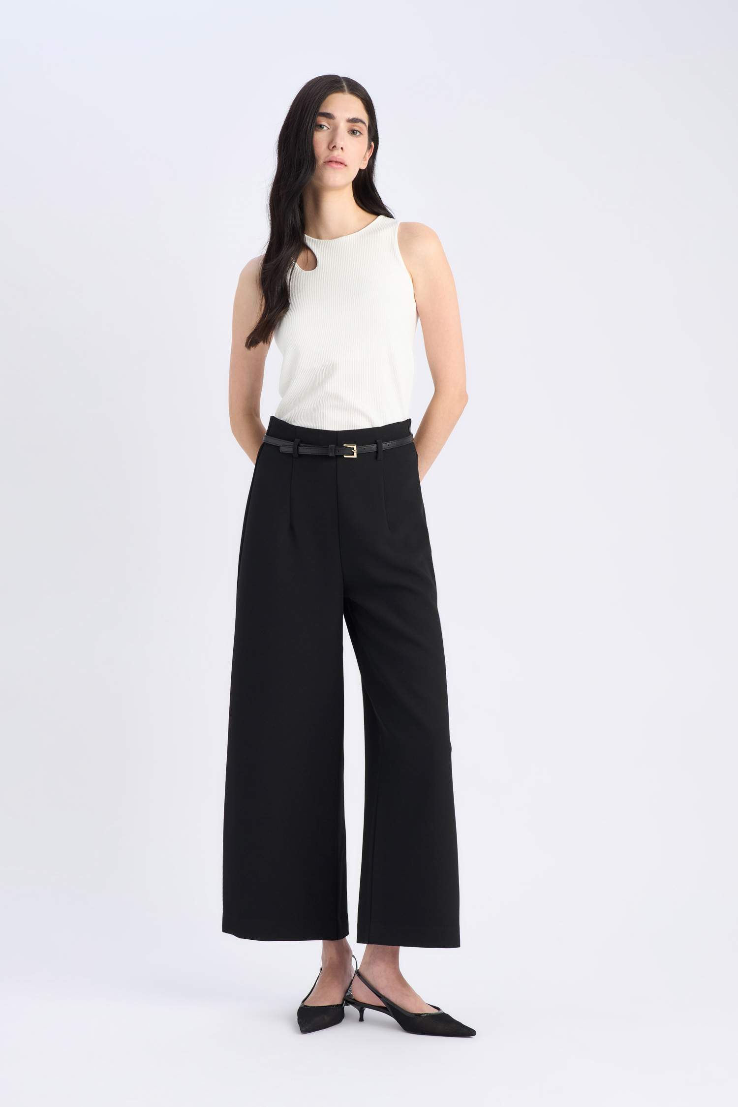 Slim Fit Dar Kesim Bisiklet Yaka Fitilli Kaşkorse Atlet