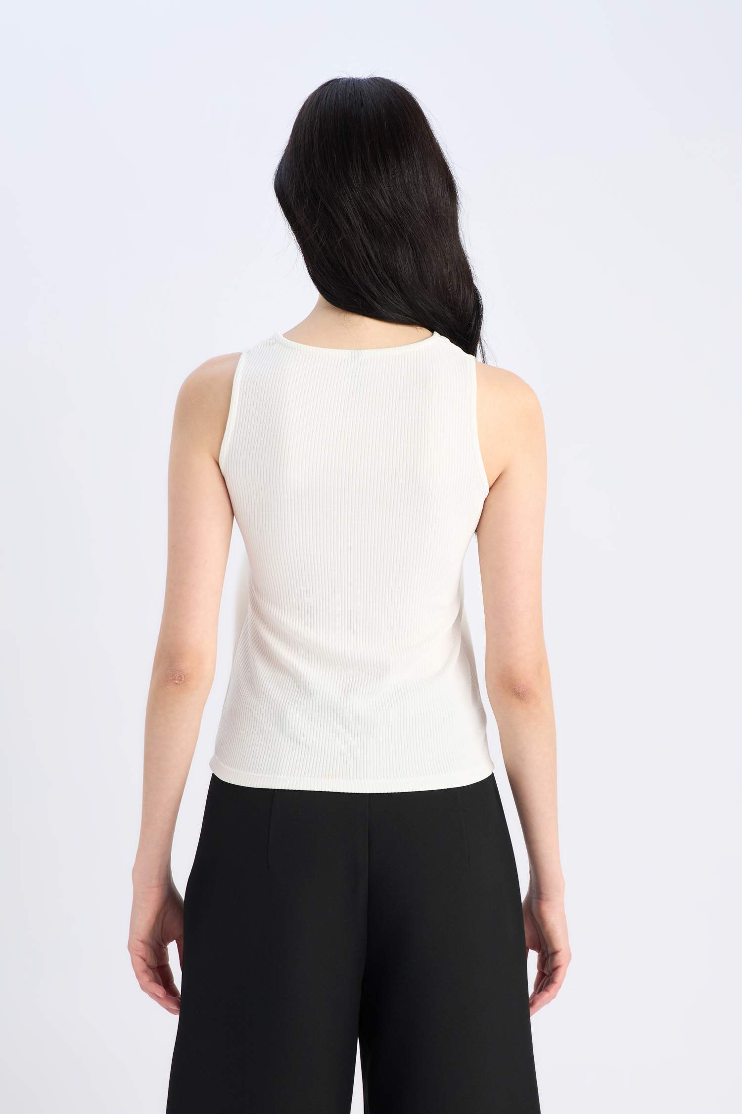 Slim Fit Dar Kesim Bisiklet Yaka Fitilli Kaşkorse Atlet