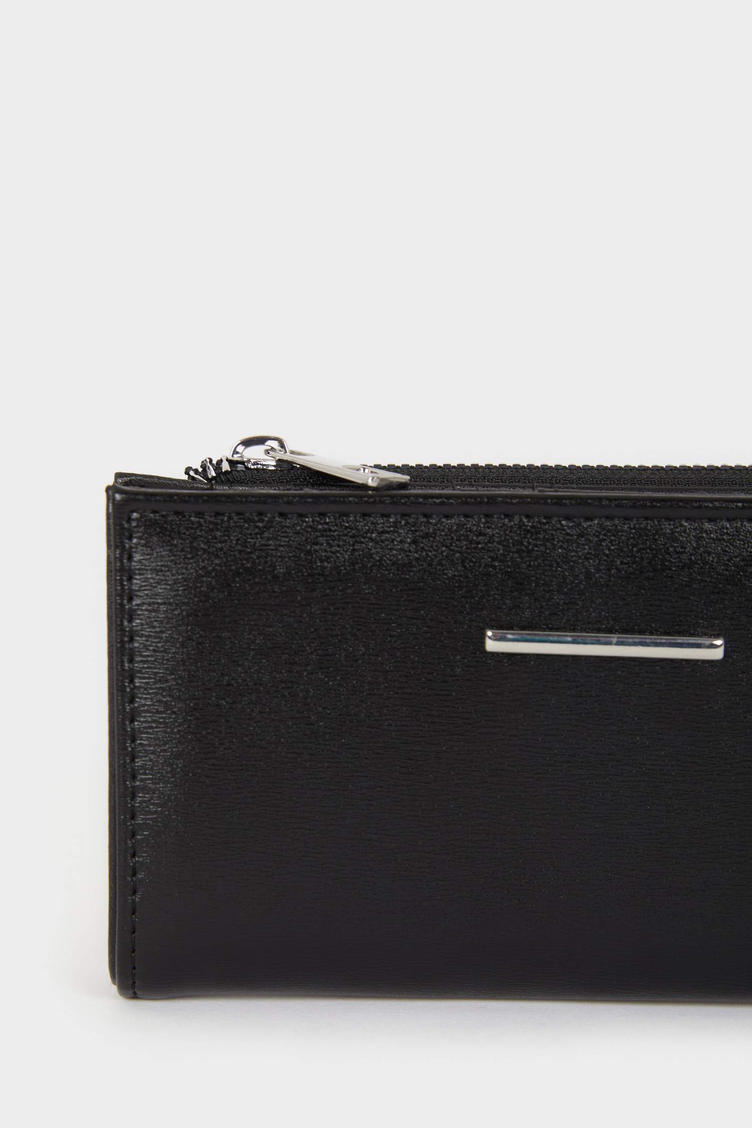 محفظة جلد صناعي