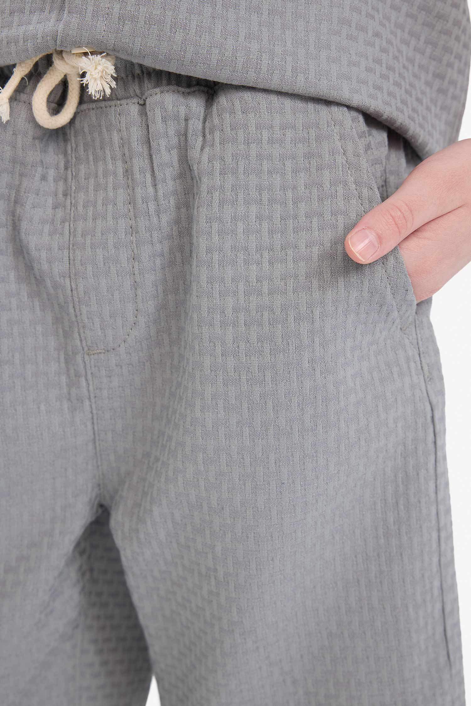 Boy Regular Fit Textured Shorts