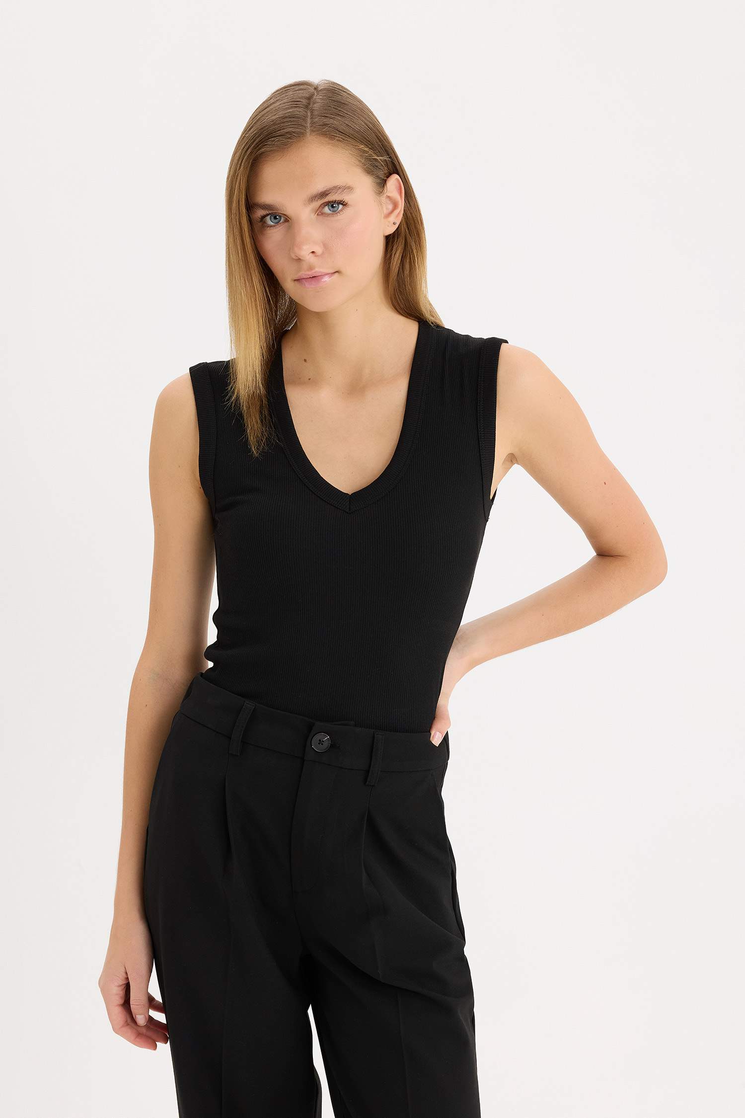 ديباردور مضلع سليم برقبة V