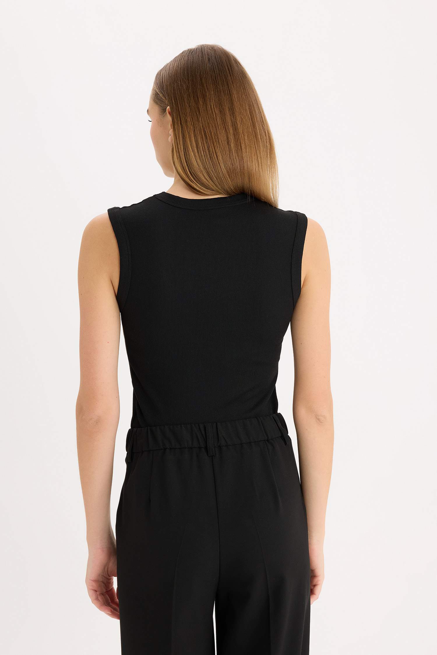 ديباردور مضلع سليم برقبة V