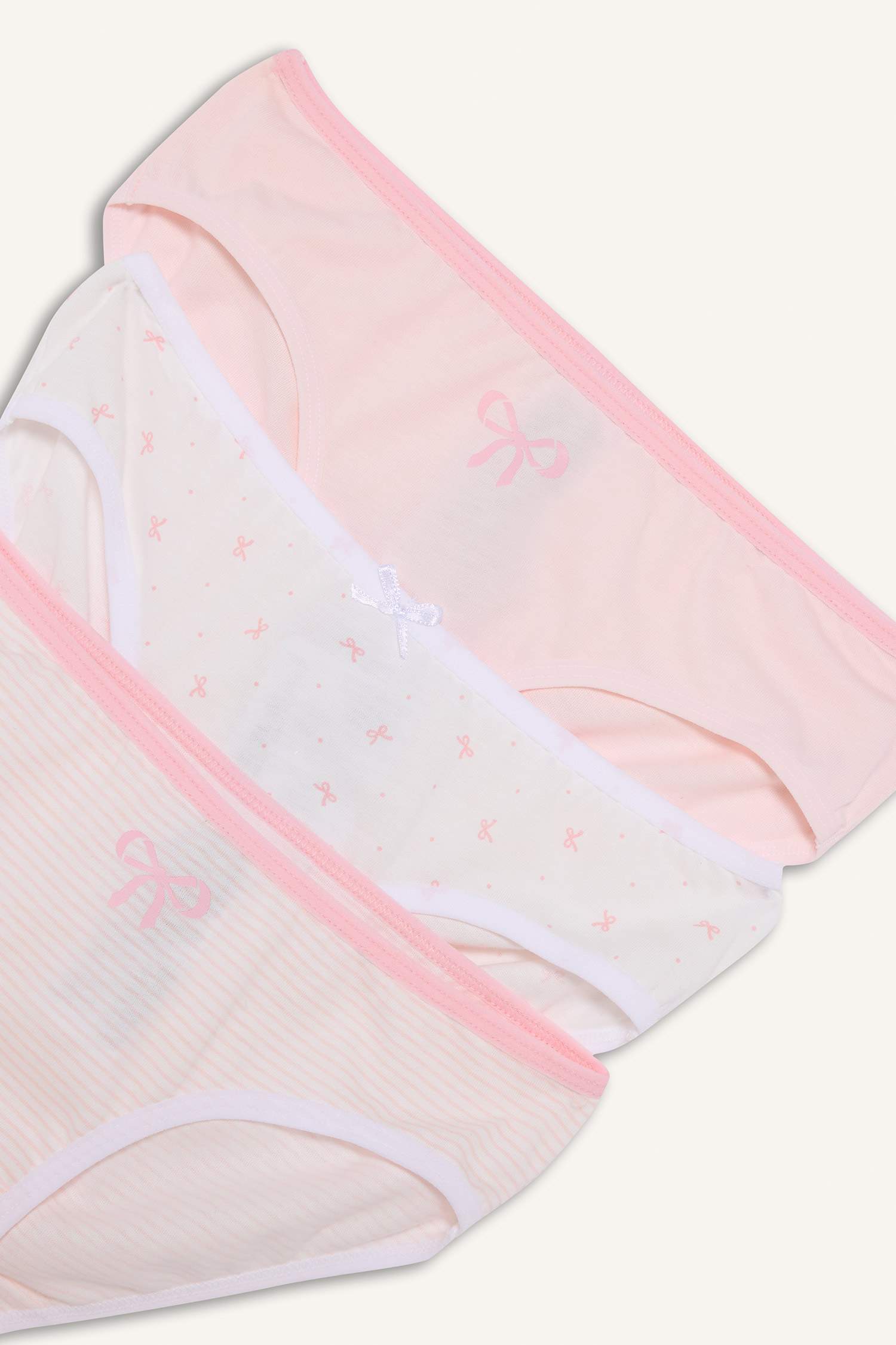 Kız Çocuk Desenli 3'lü