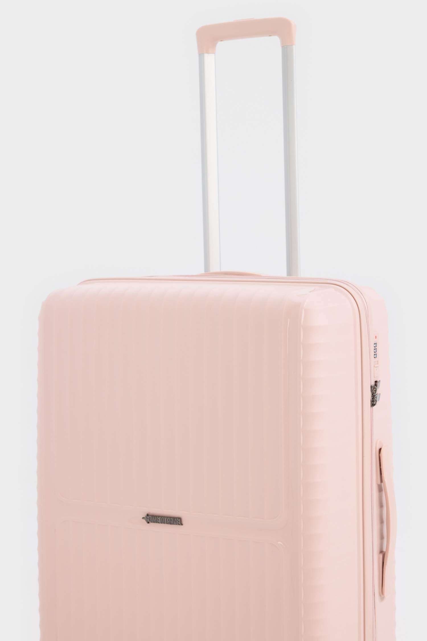 Kadın Sert Kapaklı Çekçekli Orta Boy  Valiz