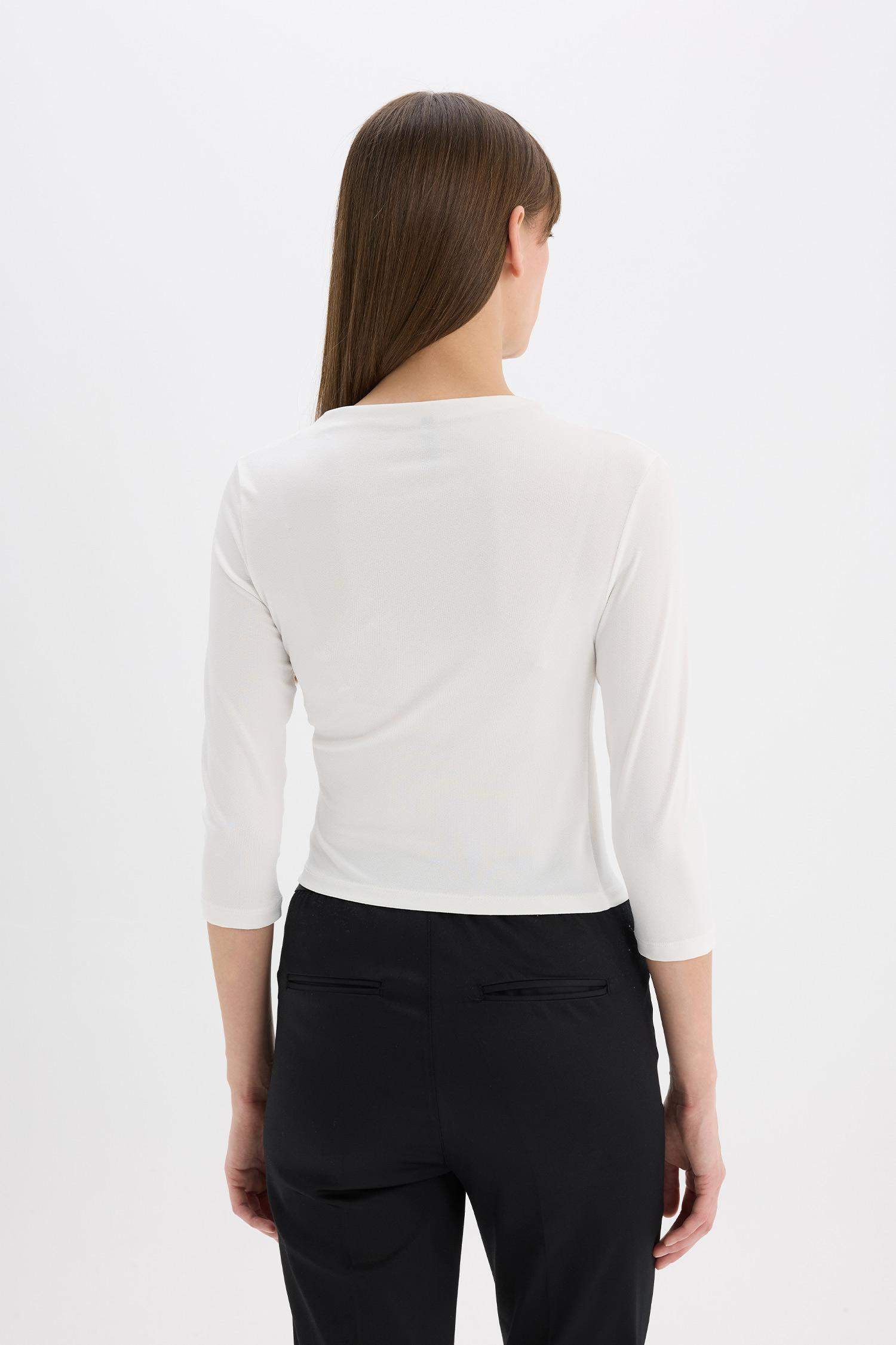 Regular Fit Degaje Yaka Basic Düz Krep Yarım Kollu Tişört