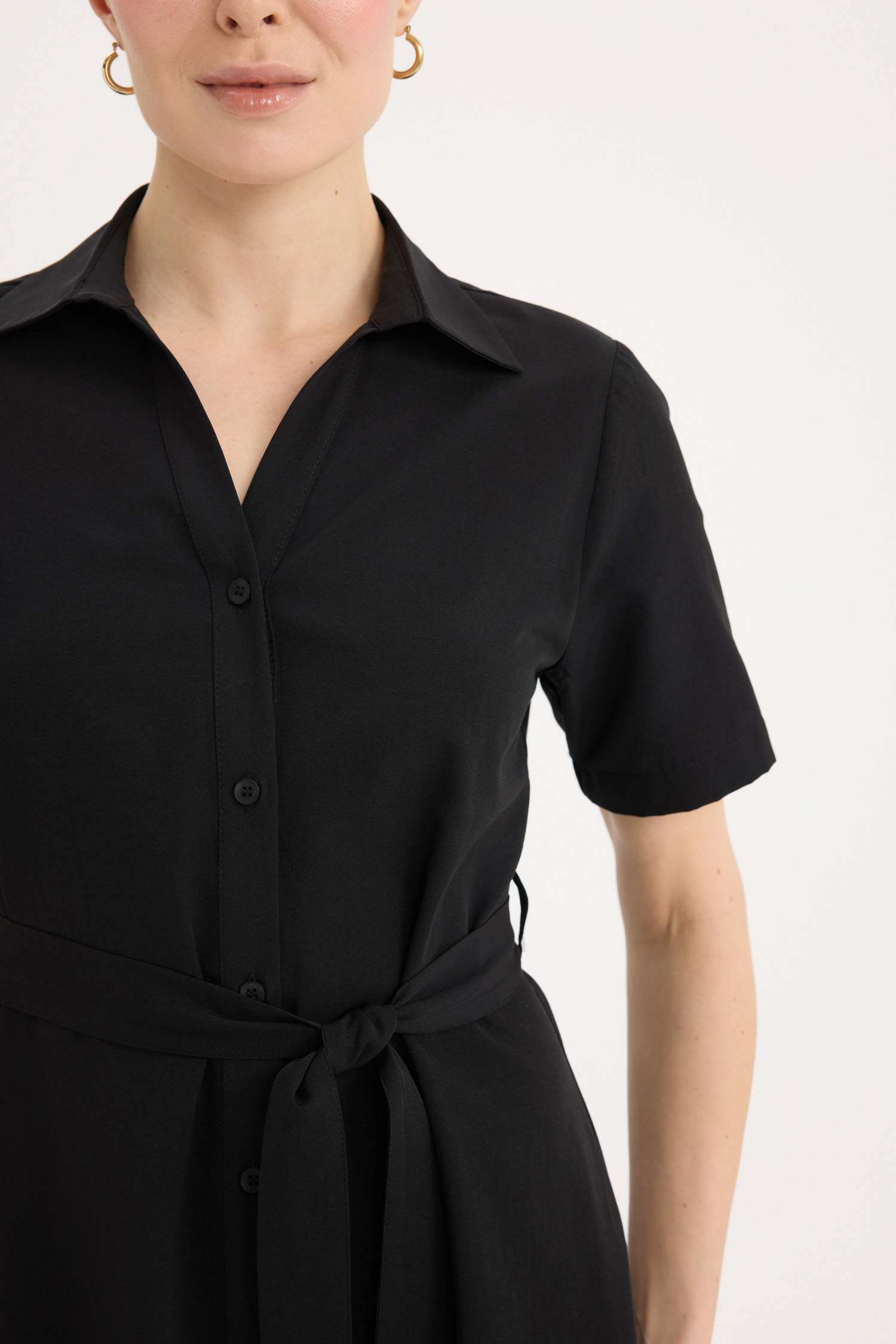 فستان ميدي بوبلين بقصة A بياخة قميص