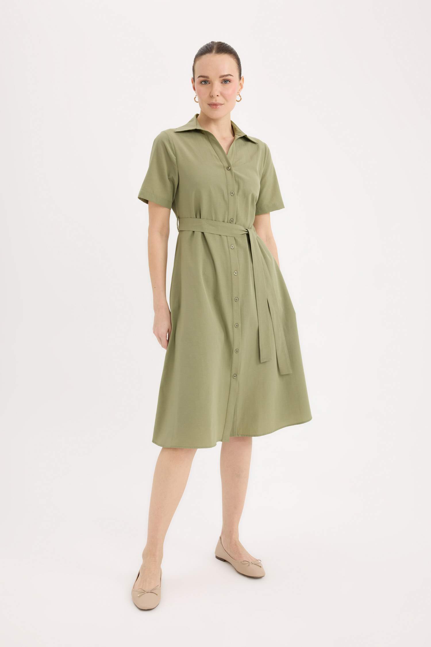 A Cut Shirt Collar Poplin Short Sleeve Midi Dress