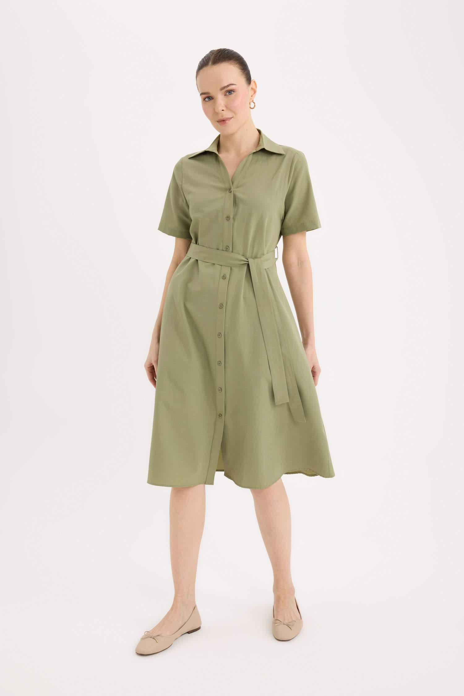 A Cut Shirt Collar Poplin Short Sleeve Midi Dress