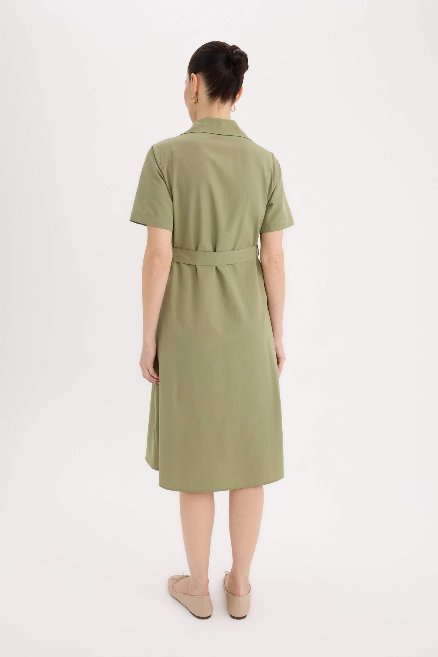 A Cut Shirt Collar Poplin Short Sleeve Midi Dress