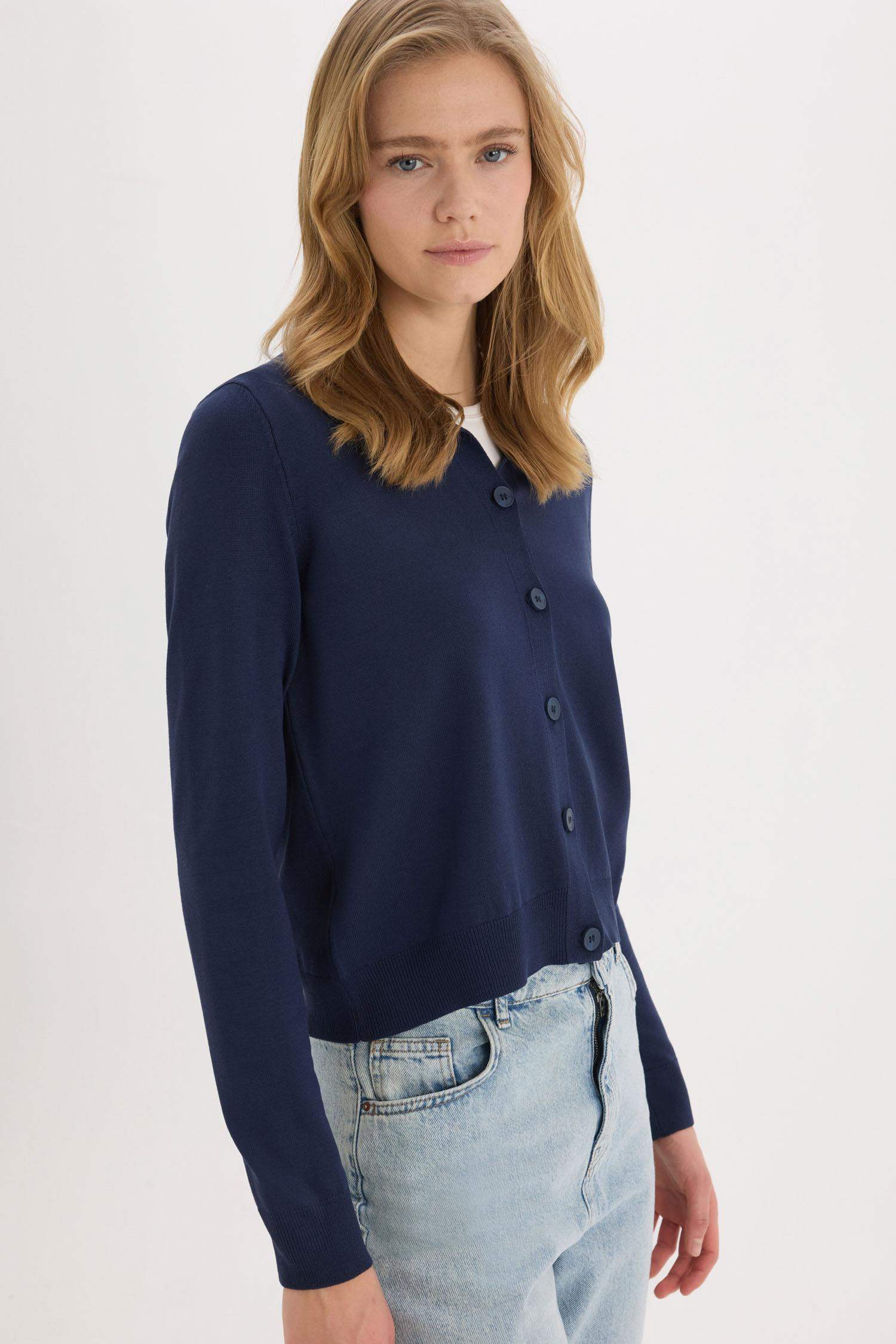 Регулярная посадка, однотонная трикотажная кофта с воротом-поло