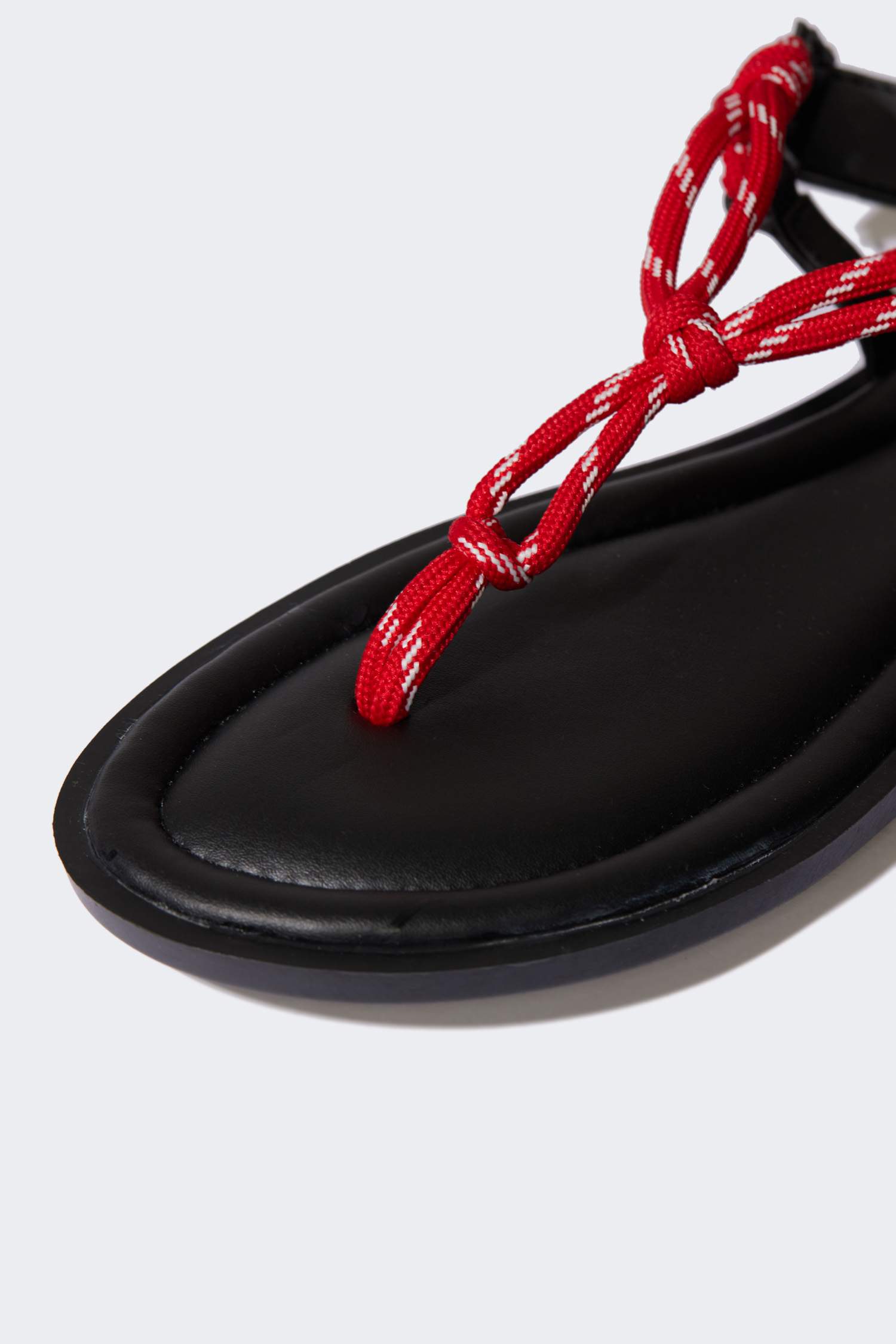 Kadın Tek Bantlı Düz Taban Terlik