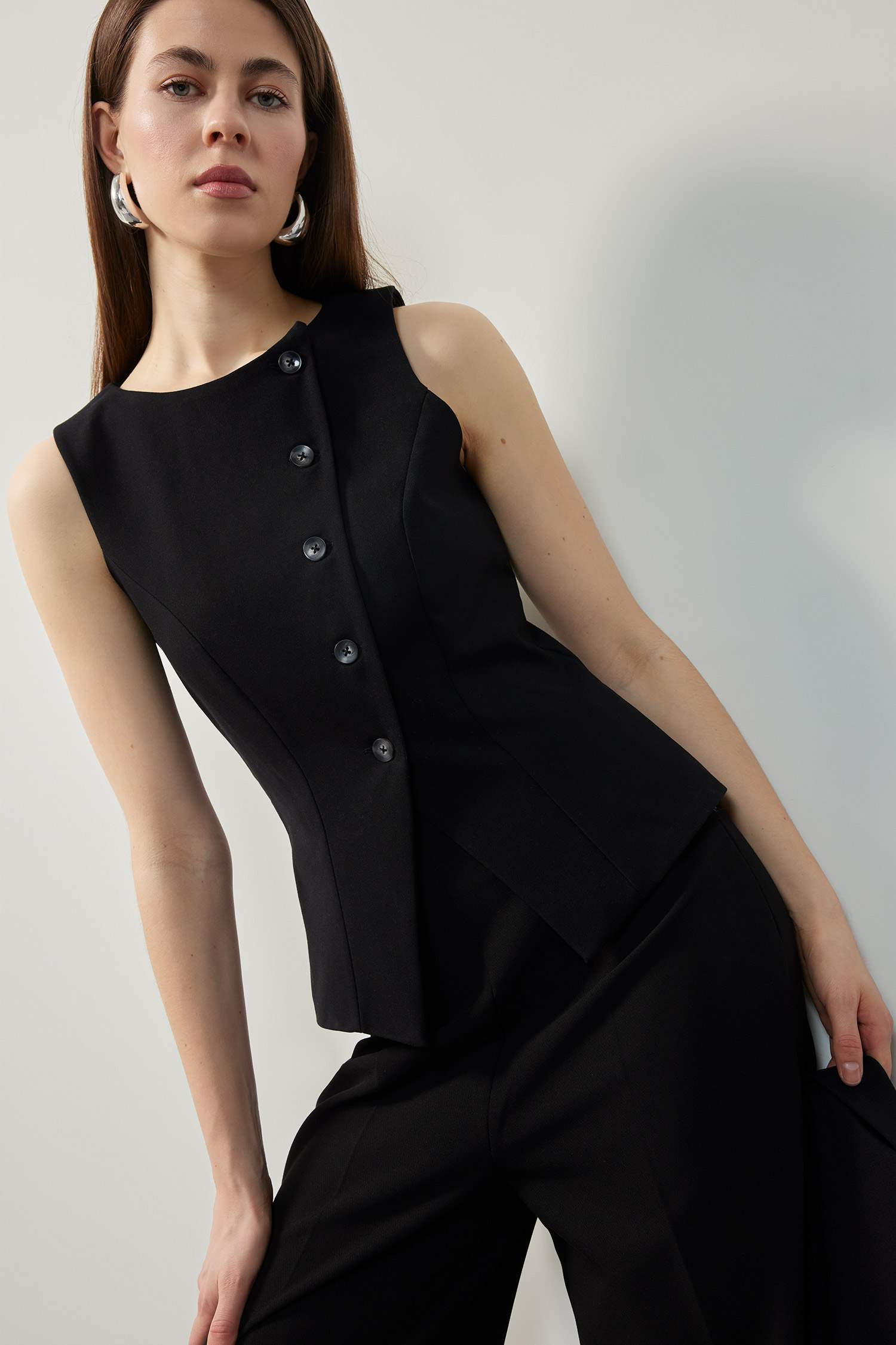 Regular Fit Bisiklet Yaka Düğmeli Yelek