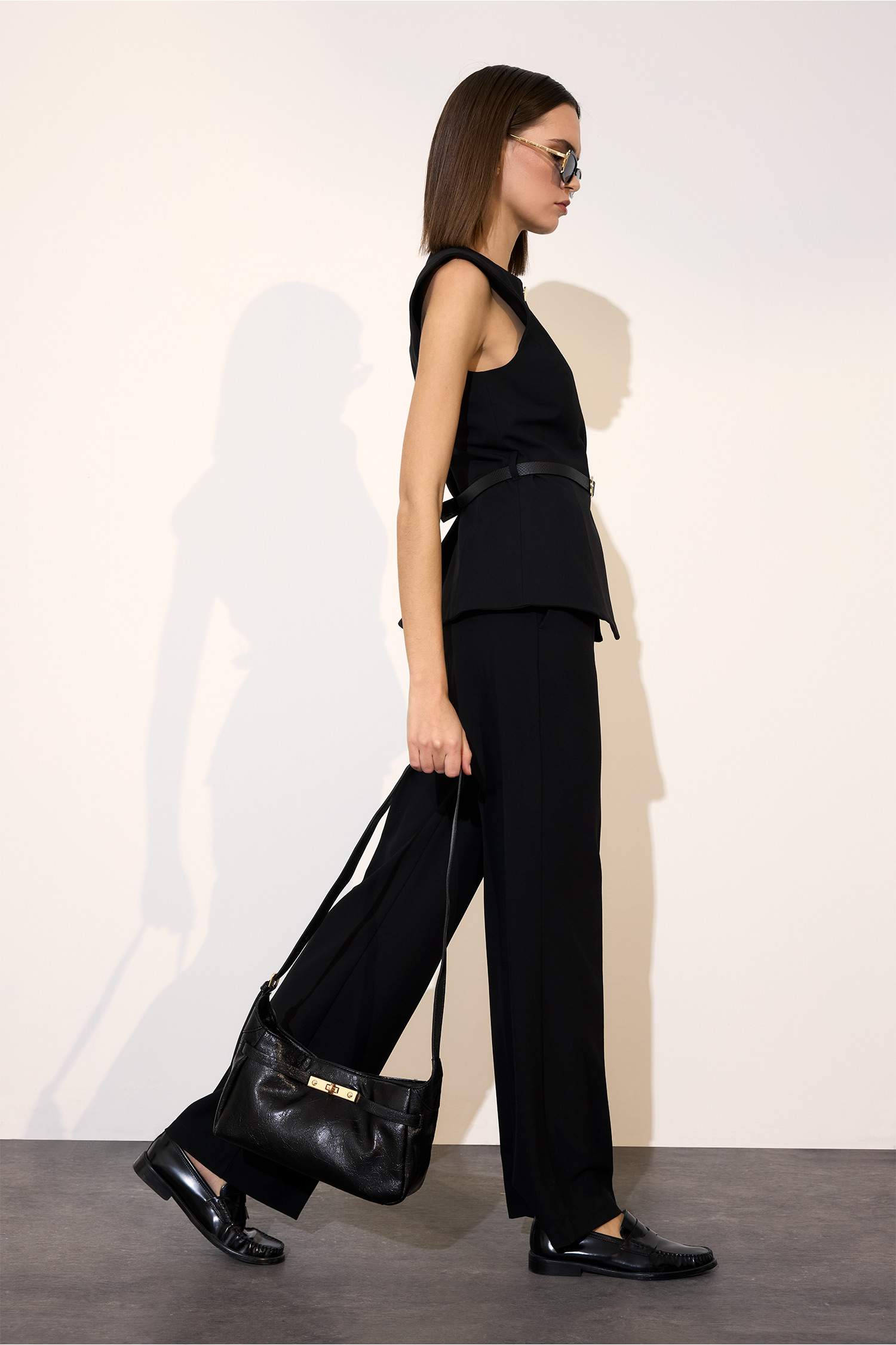 بنطرون قصة مستقيمة بسحاب وخصر عالي